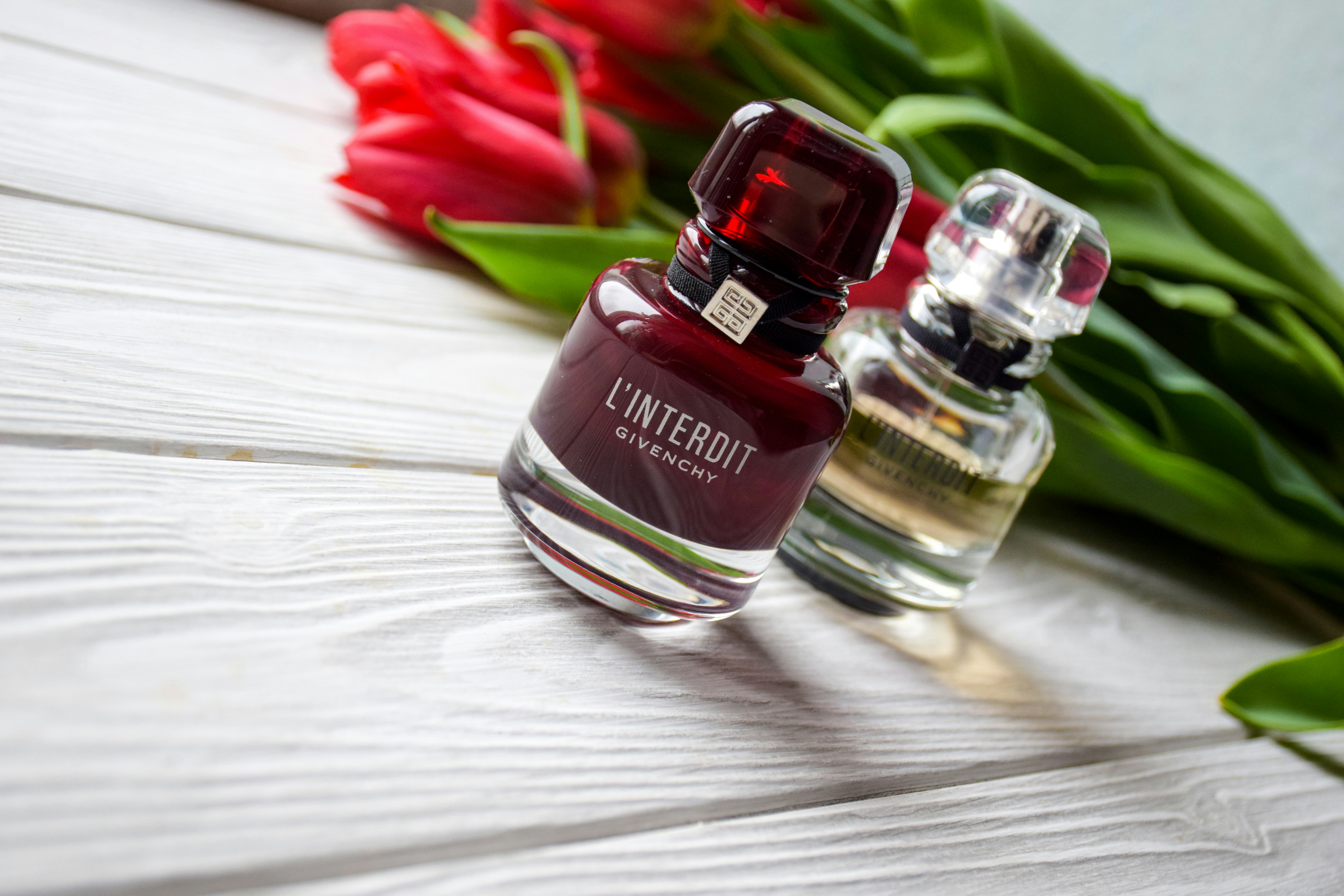 Waarom zomer sneller voor muffe geur zorgt – Wasgoed fris houden in de zomer: kast, beddengoed en wasparfum