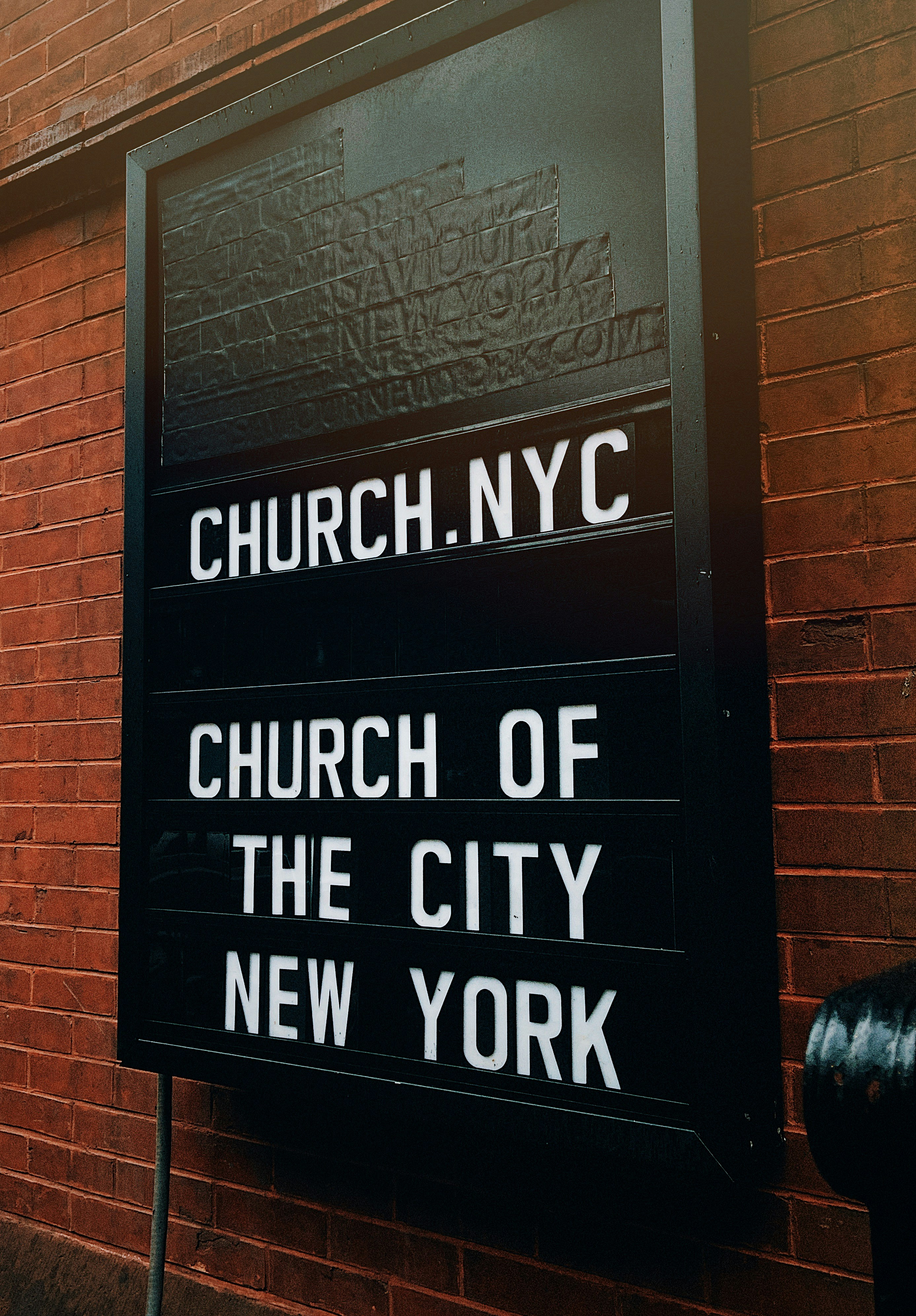 도시의 소리와 거리의 사진 | 로열티 프리 이미지 및 고해상도 사진 다운로드 | cizucu, image size:3000x4310