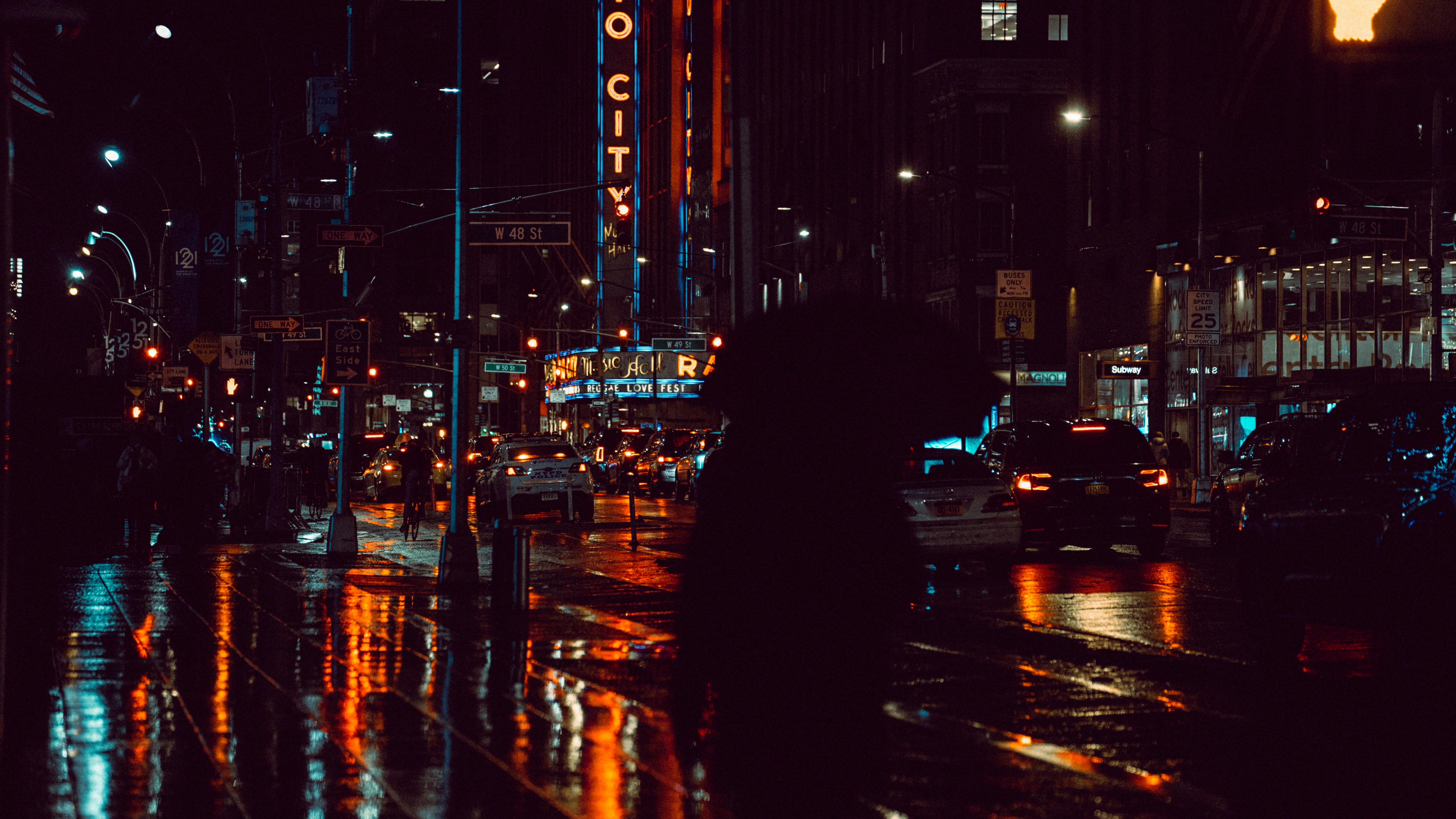 Quel personnage de la série The Penguin es-tu ? (Test Ultime)