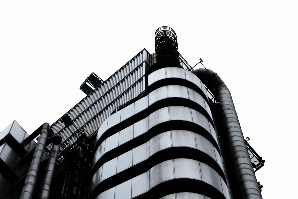 a black and white photo of a tall building