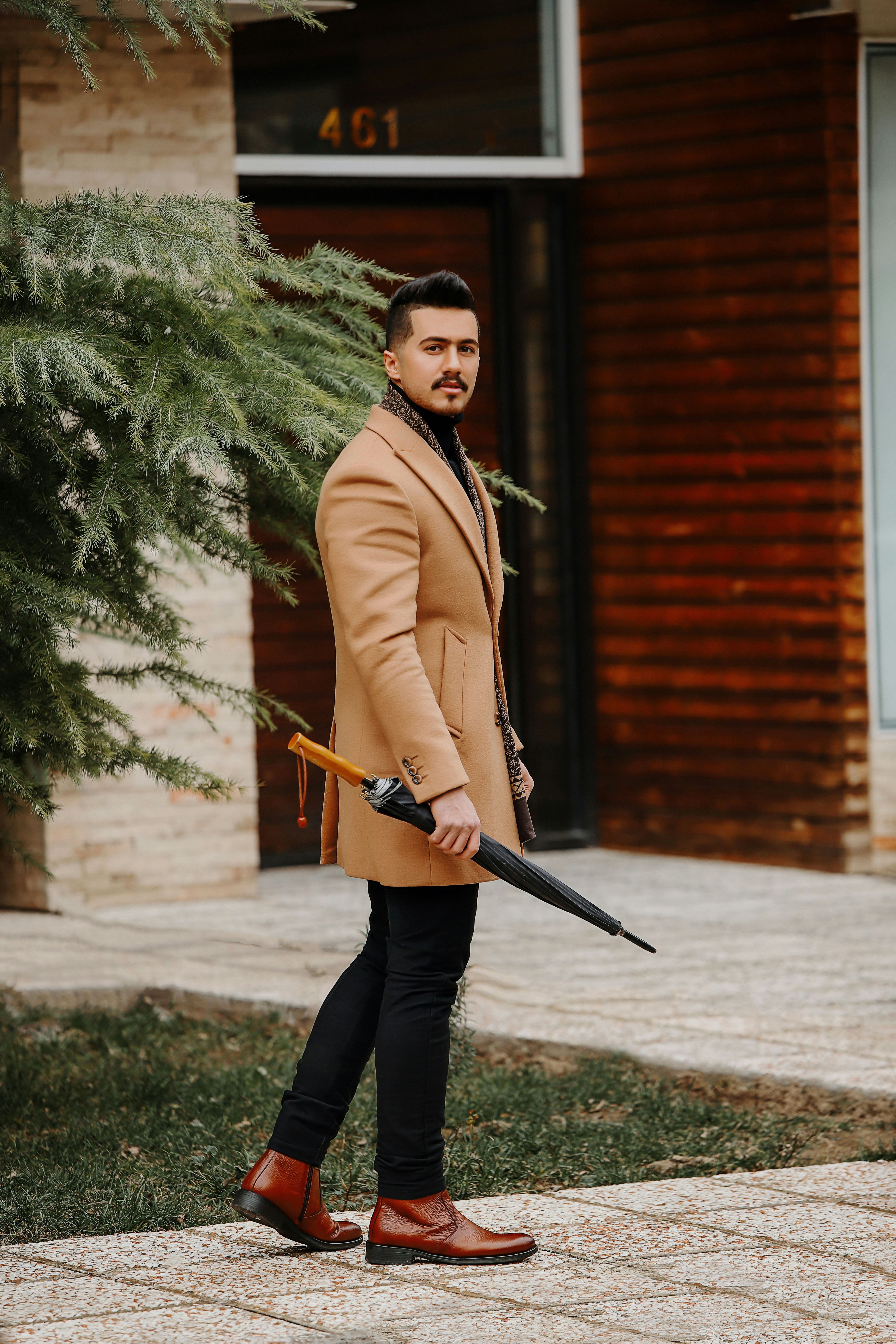 Photo by rezagholamil