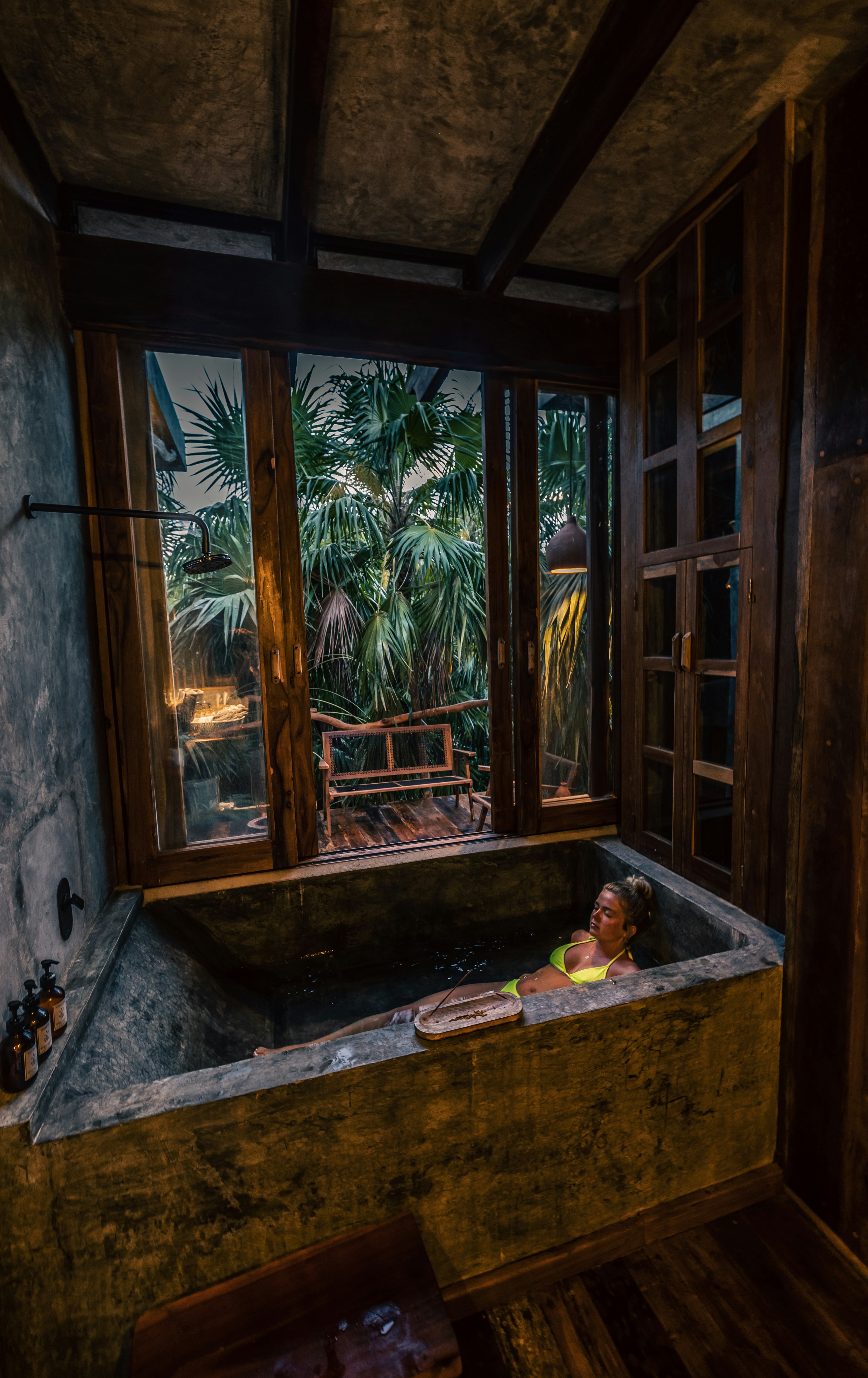 Photo by woodkell