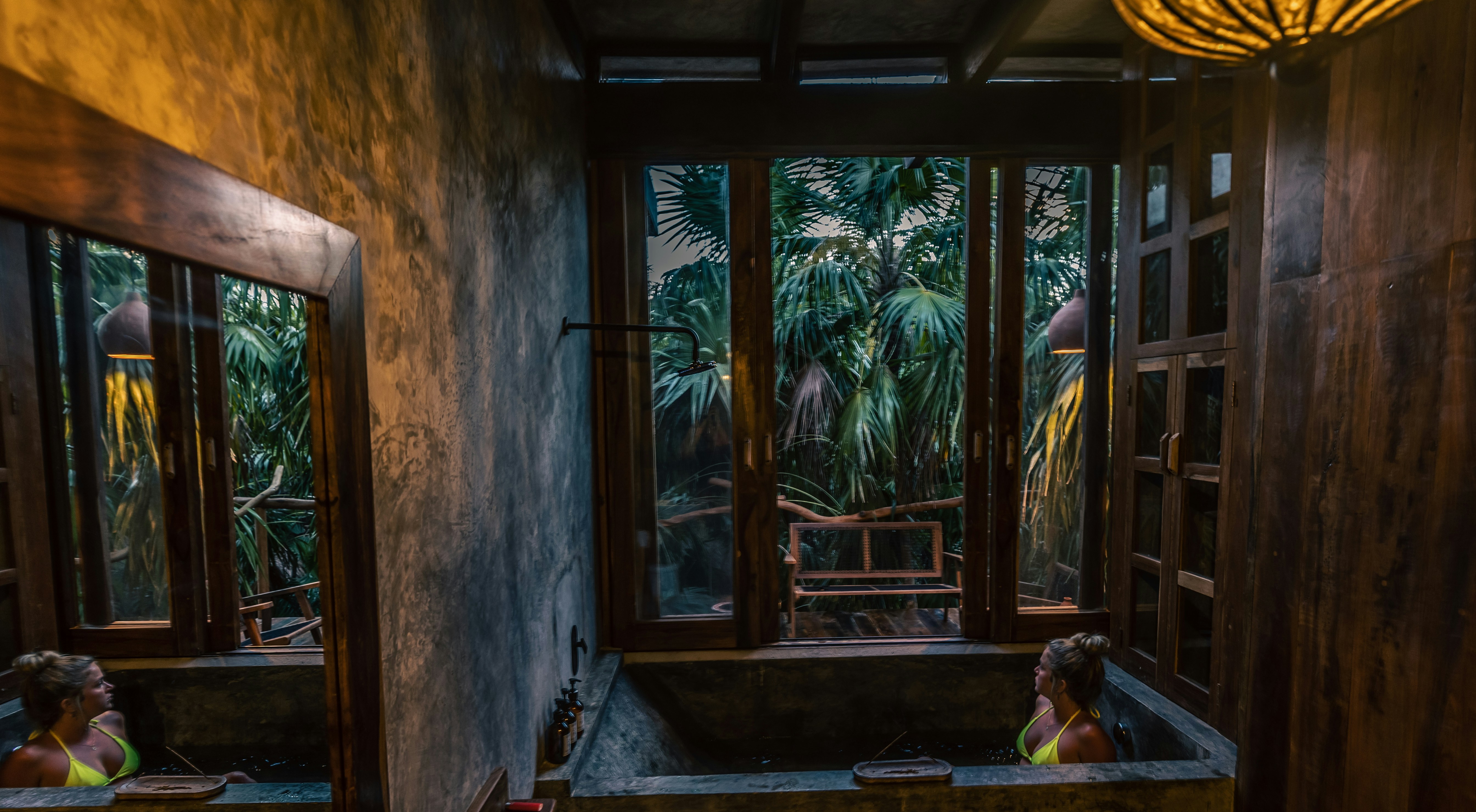 Photo by woodkell