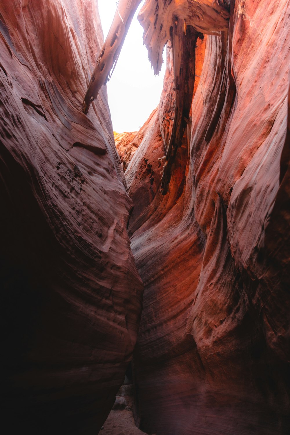 a narrow slot in the side of a mountain