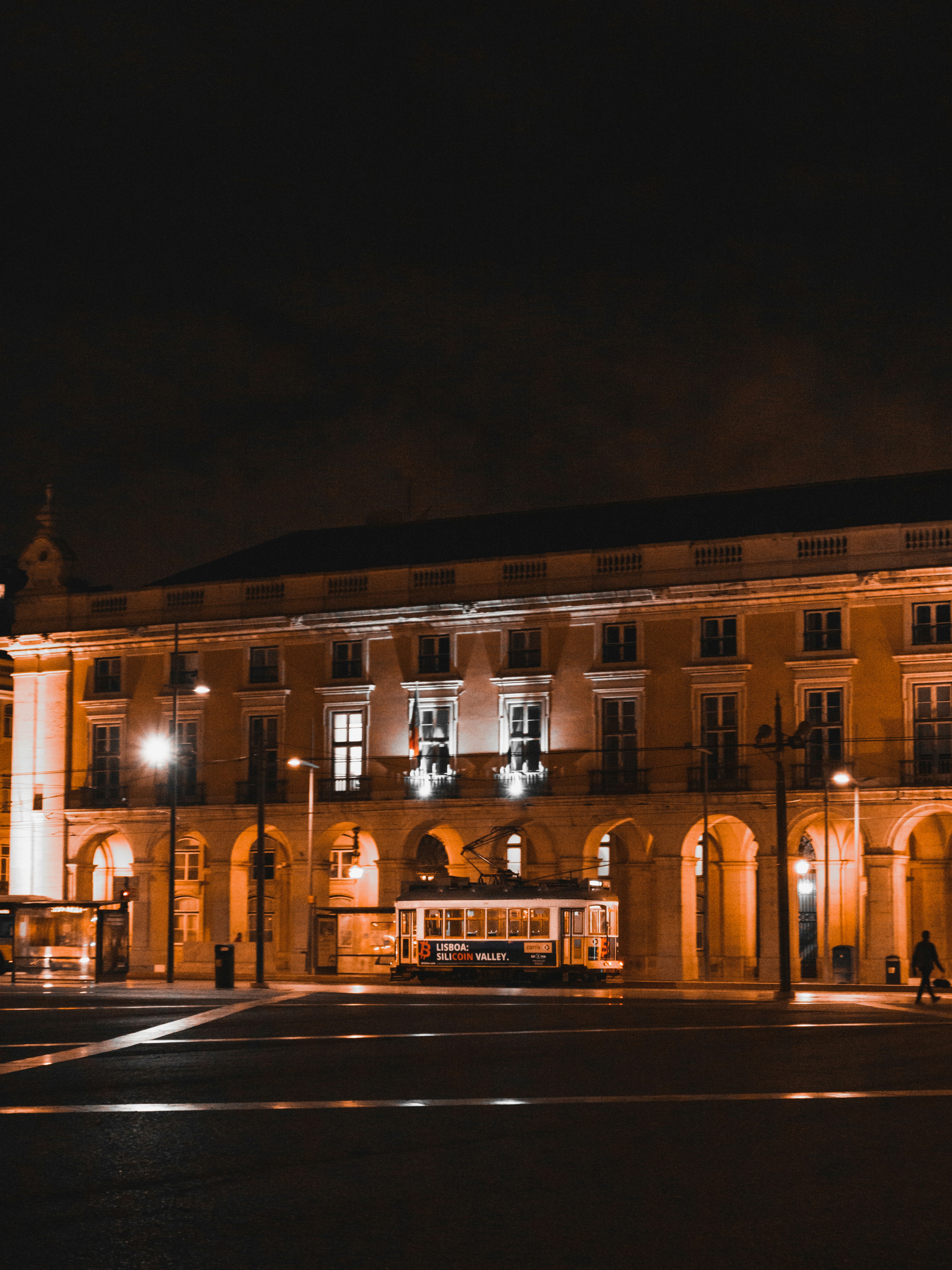 Bairro Alto & Príncipe Real: The Street-Drinking Culture Explained