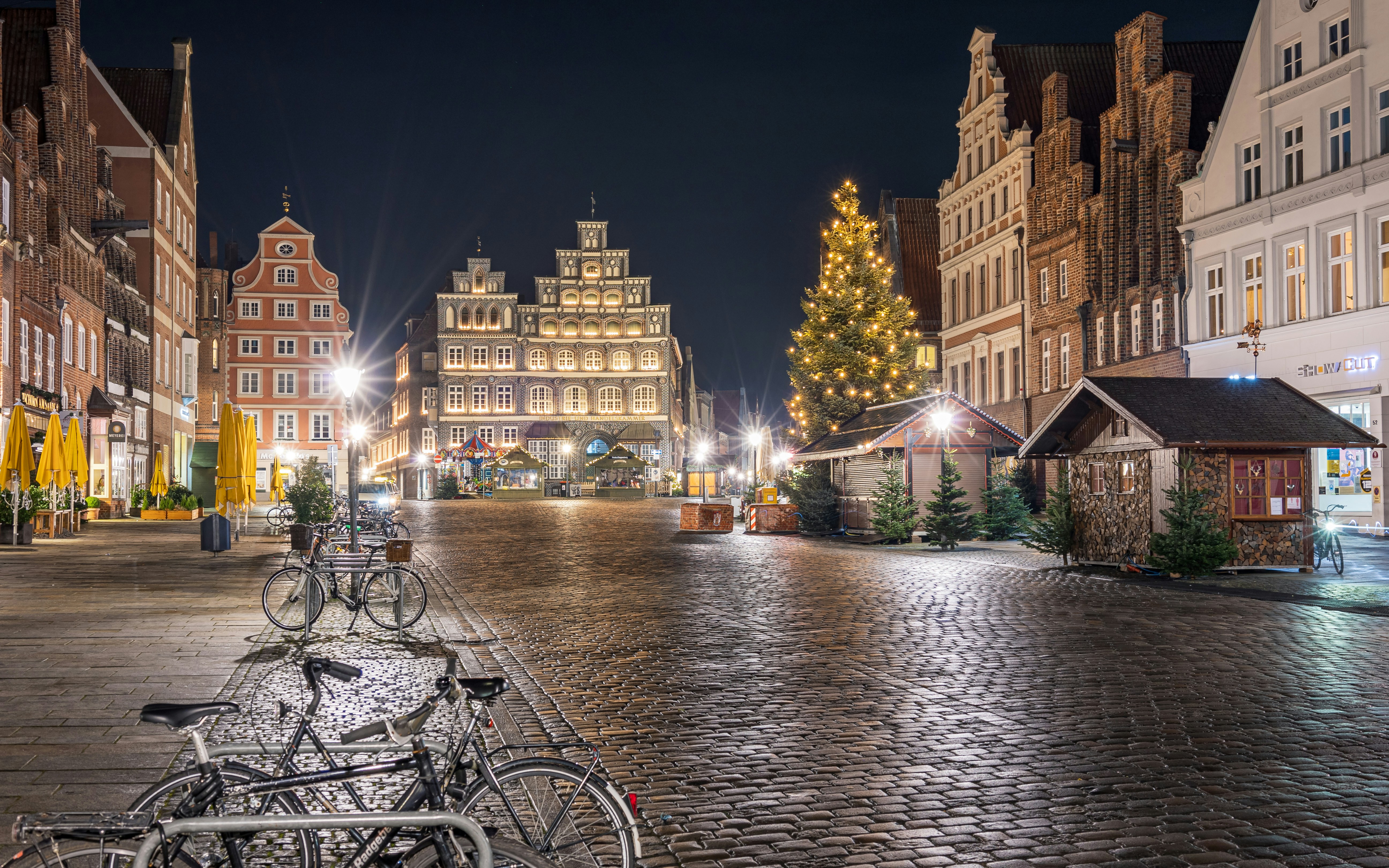 Photo by marvinradke