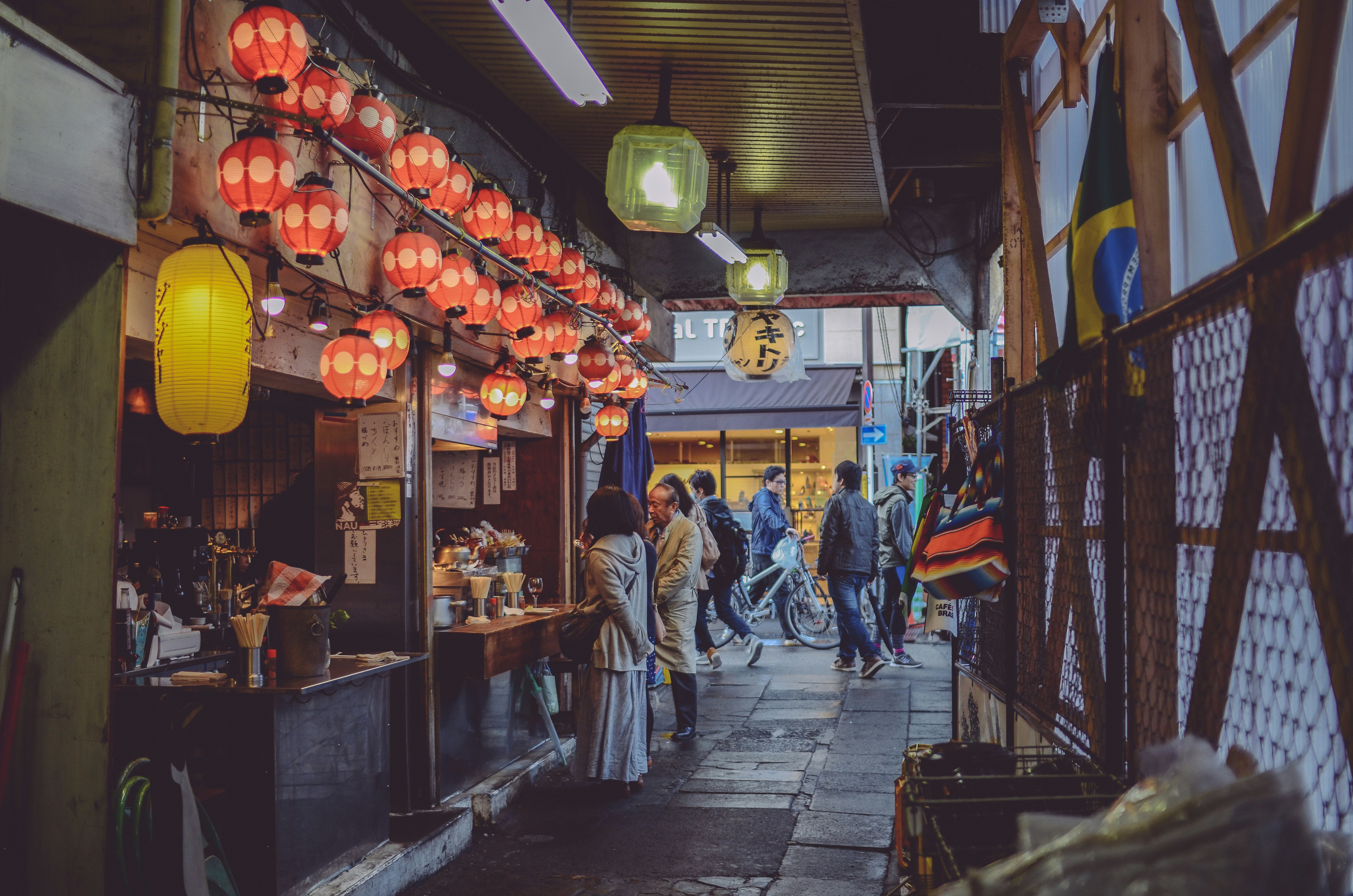 Shimokitazawa Explored: Vintage Treasures, Bohemian Melodies, and Artistic Stages