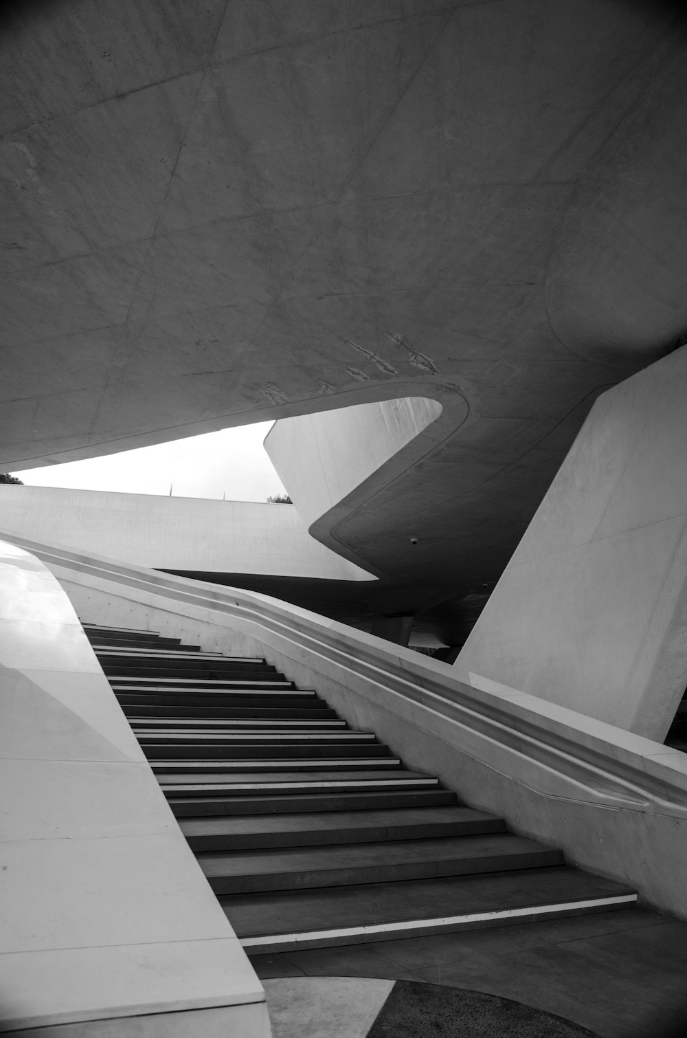 a black and white photo of some stairs