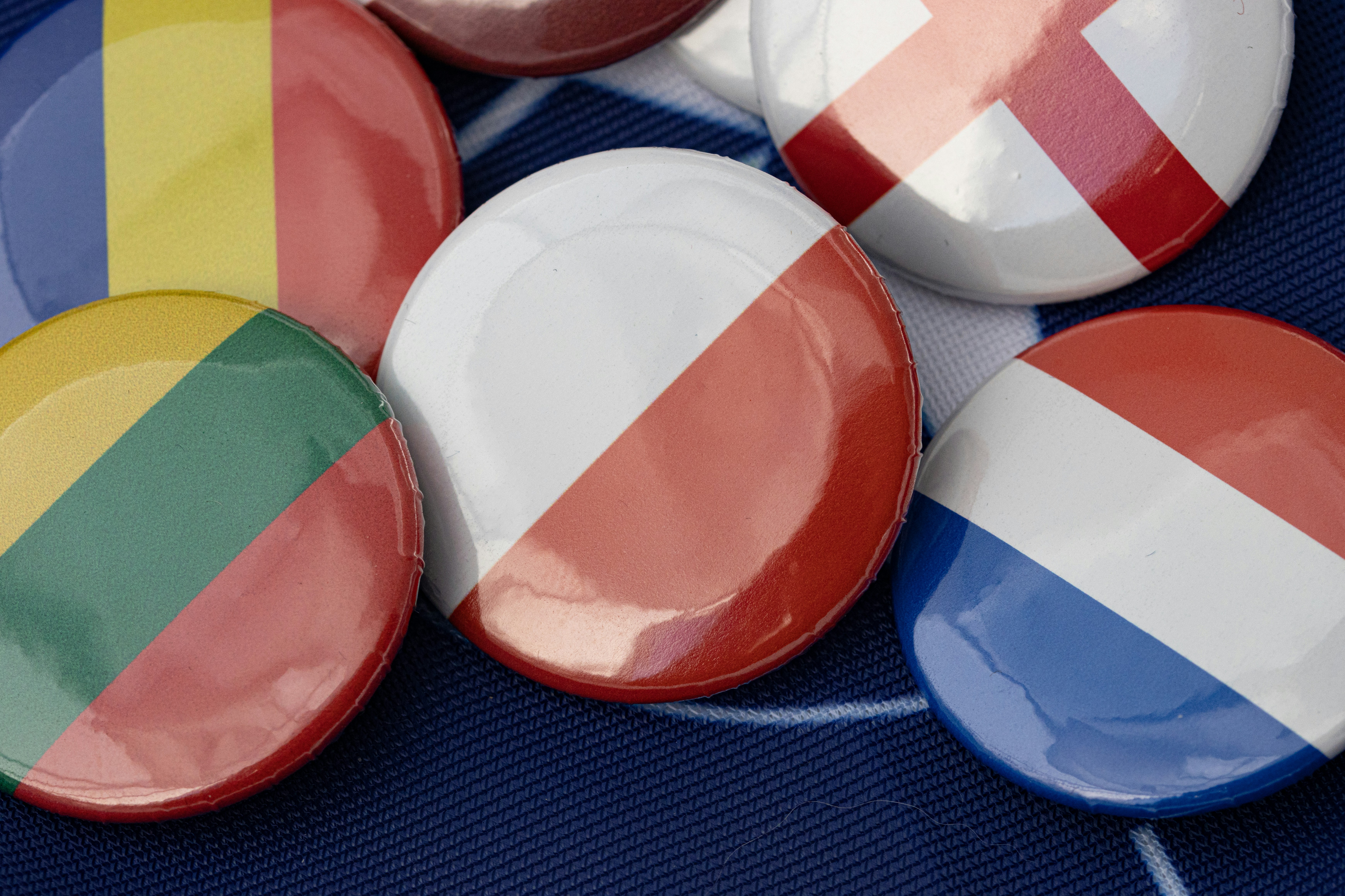 a bunch of buttons with different colors on them