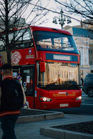 Ônibus para qualquer ocasião, Eurostar e trens pela Europa, com traslados na chegada e partida.
