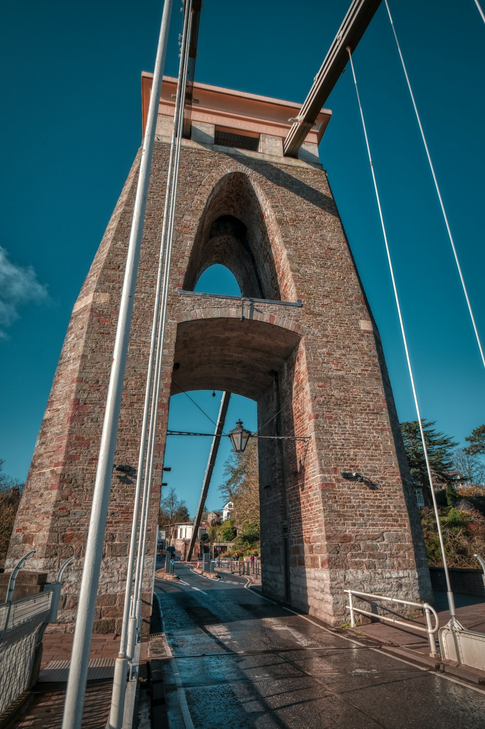 a very tall bridge with a very tall arch