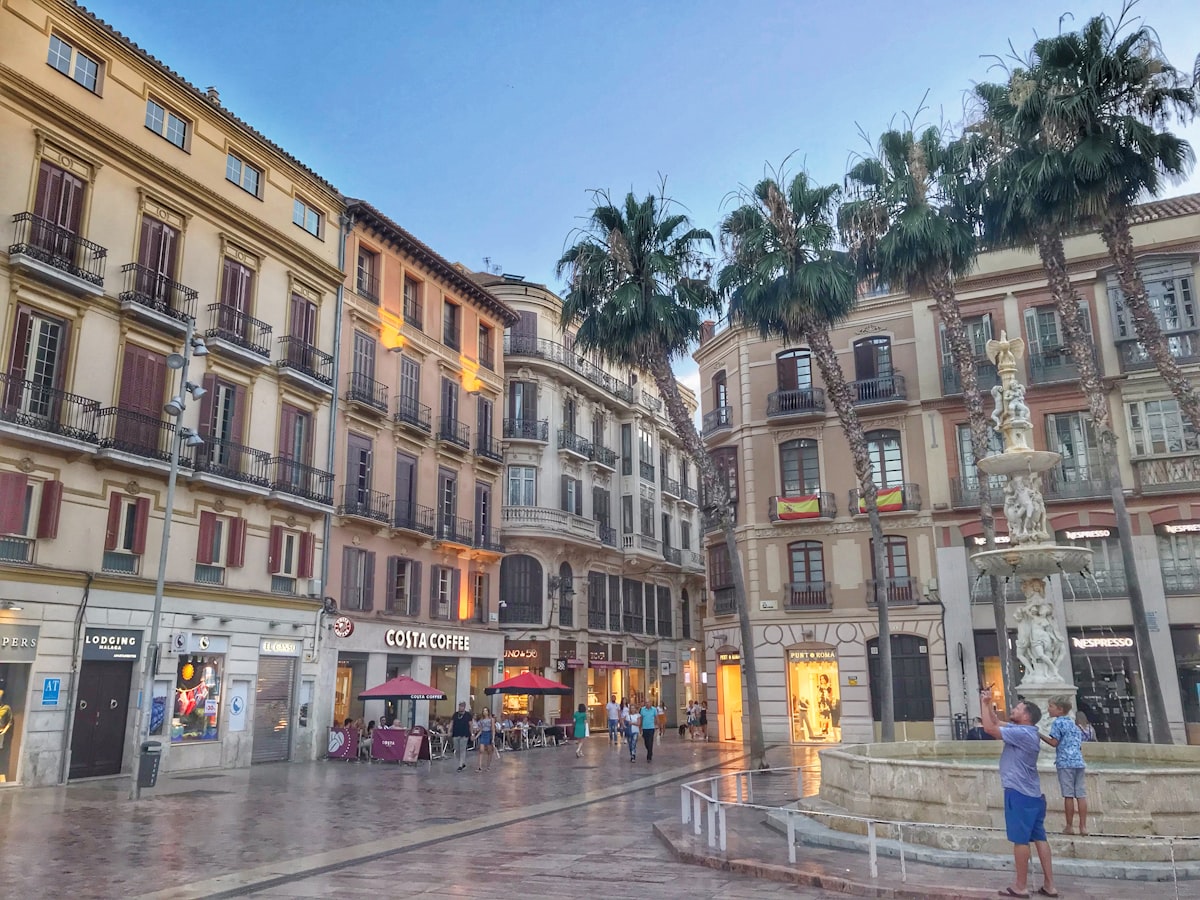 October terrace lunch in Malaga old town