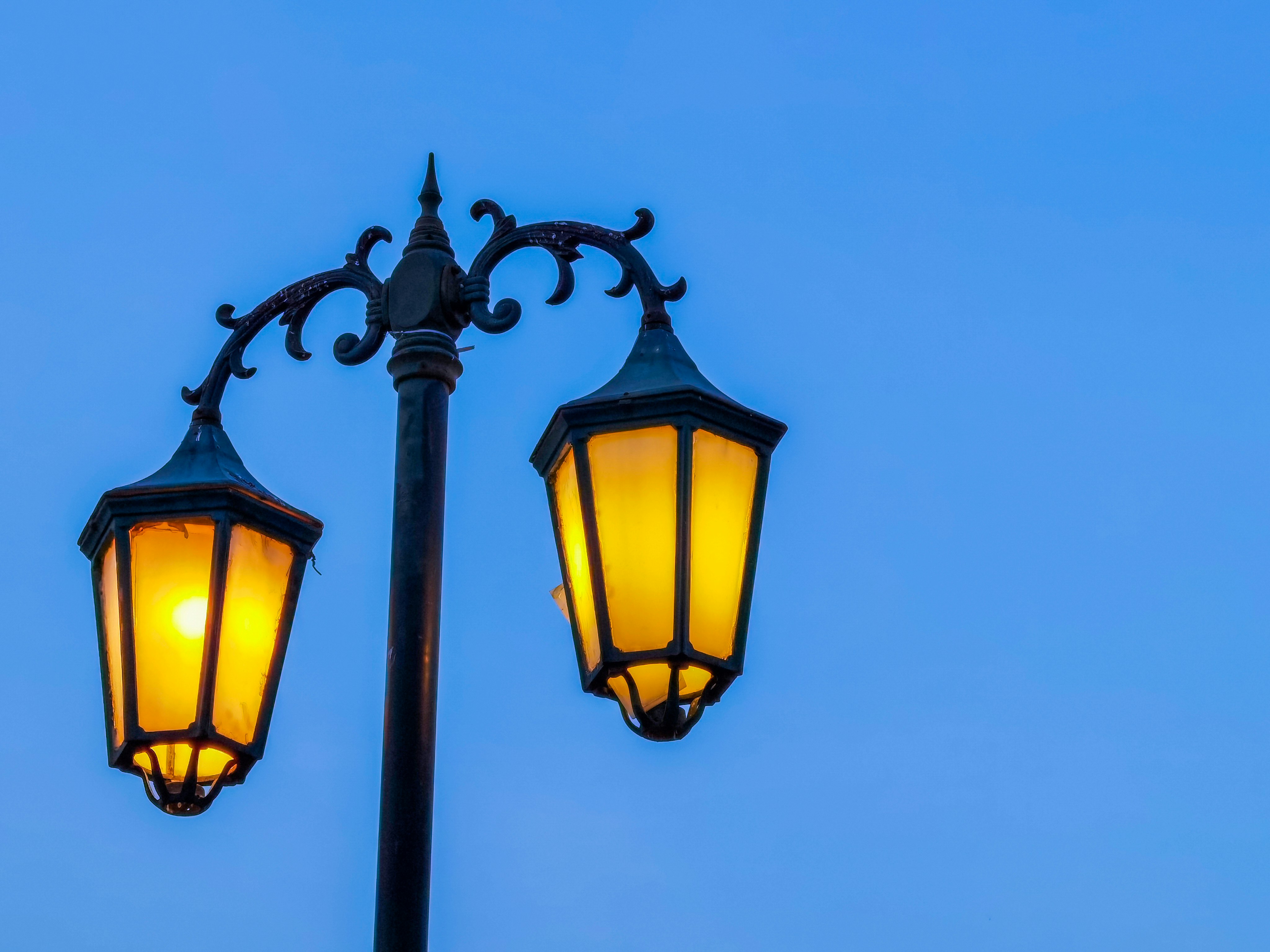 Photo by thoeunratana