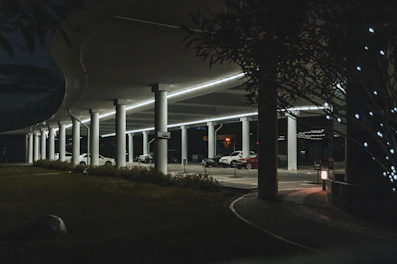 Parking area outside Casa Serenă with easy access and well-lit surroundings