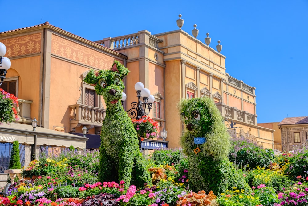 the topiary topiary of the topiary of the topiary of the flower