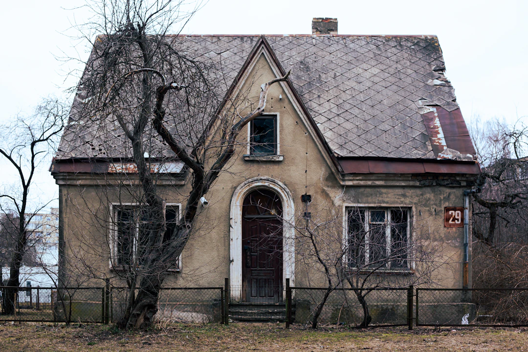 Distressed house for sale
