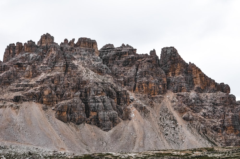 a very tall mountain with some very pretty rocks