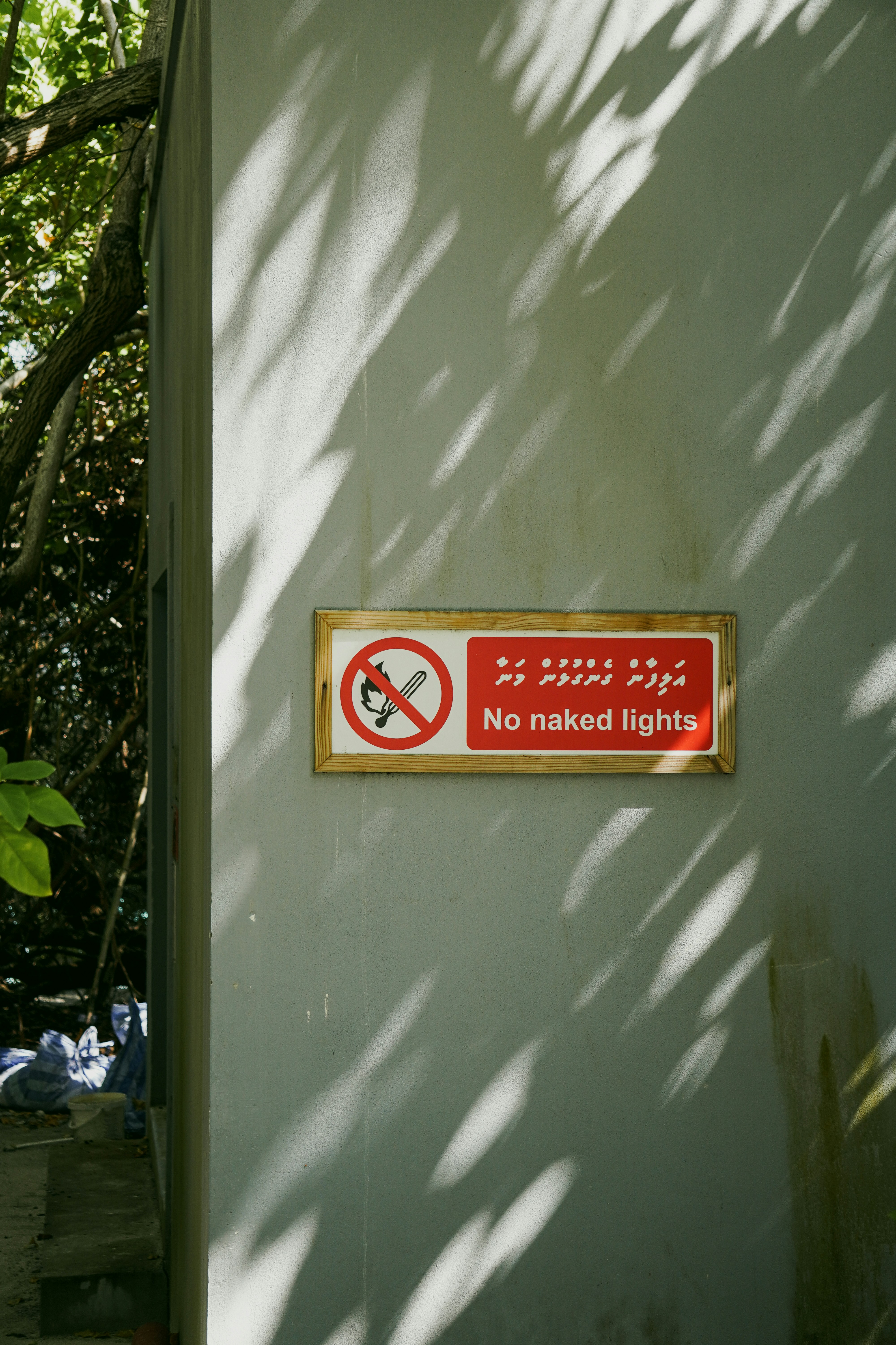 Warning sign with pills