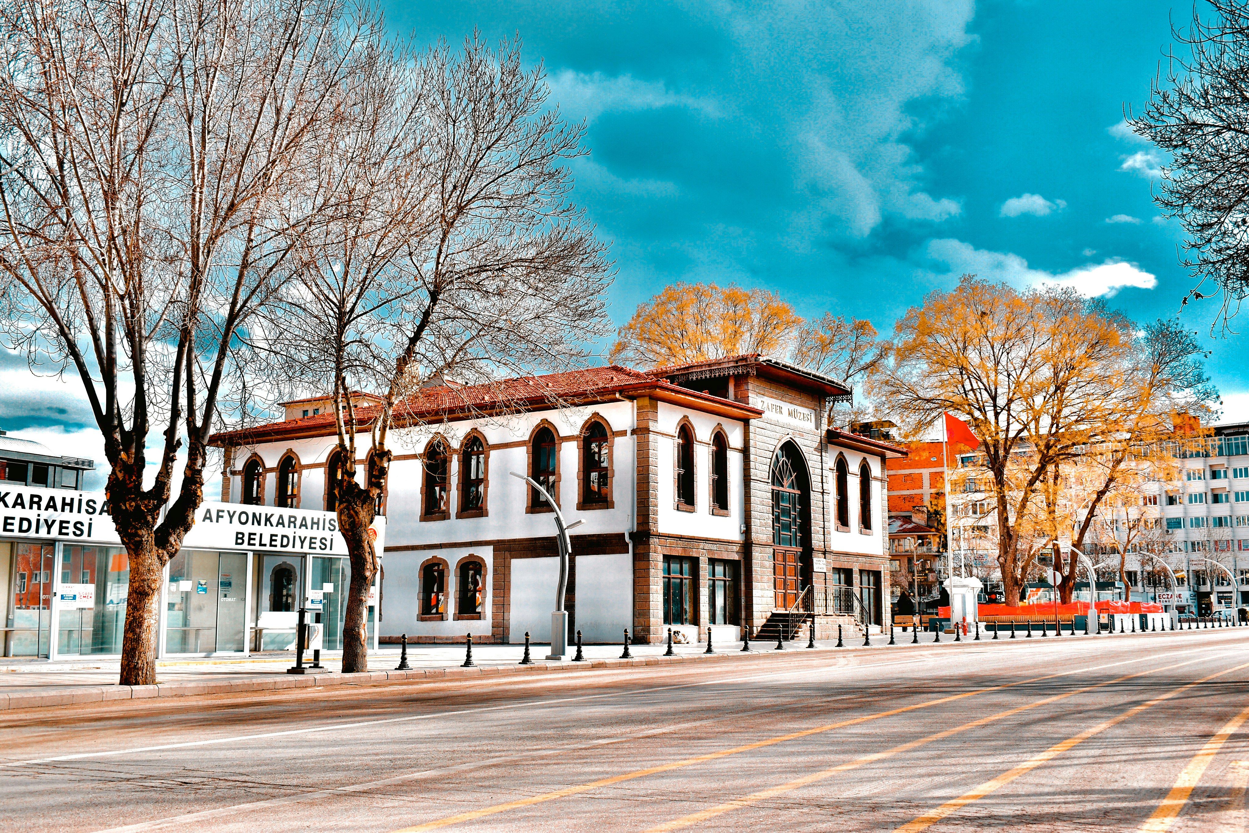 Photo by huseyinoguz