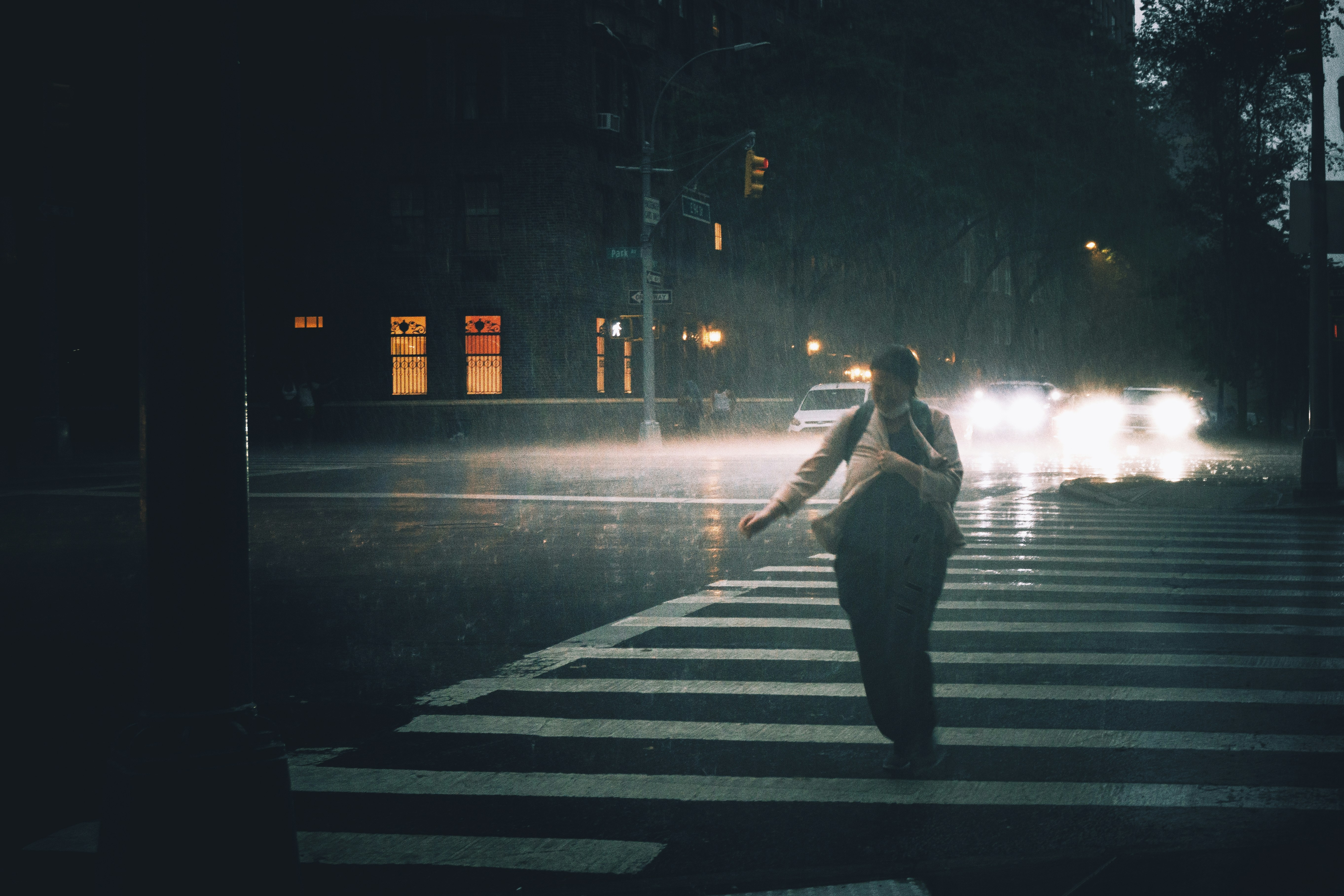 Como correr na chuva: dicas de equipamentos, ritmo e segurança