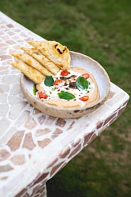 hummus and pita