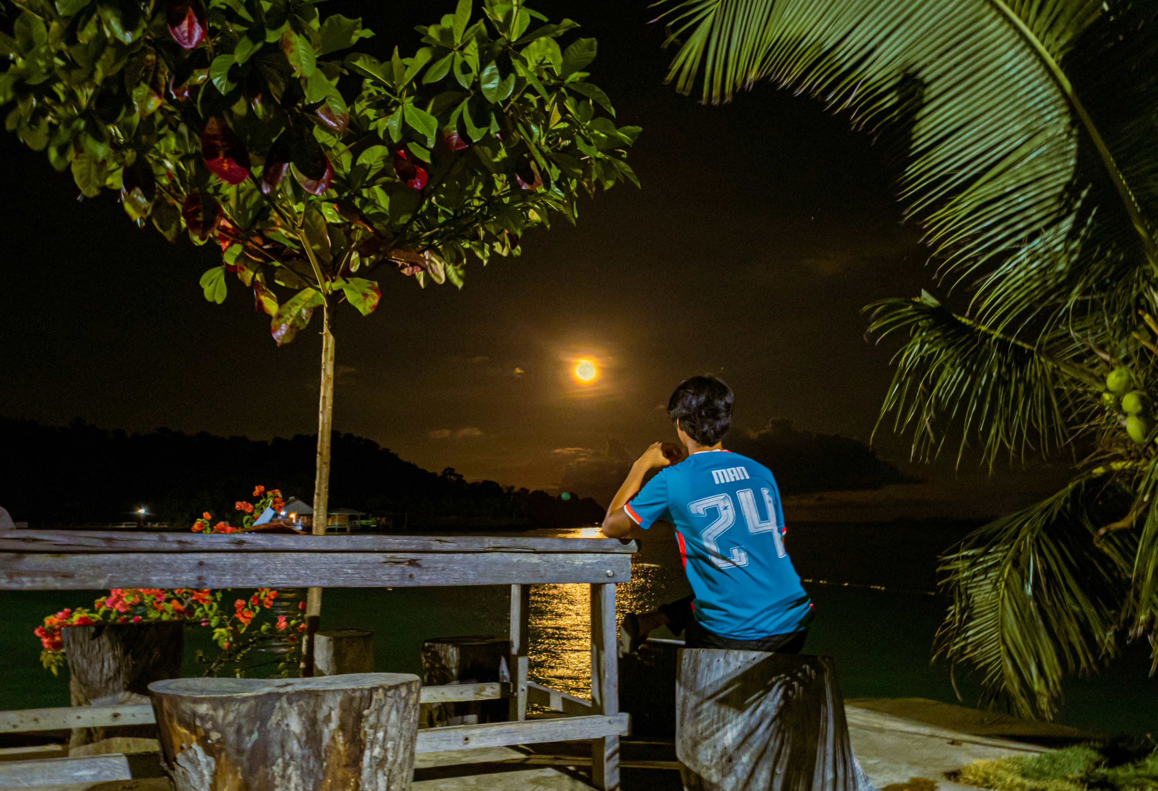 Full Moon Party Survival Guide for Koh Phangan and Best Beachfront Stays