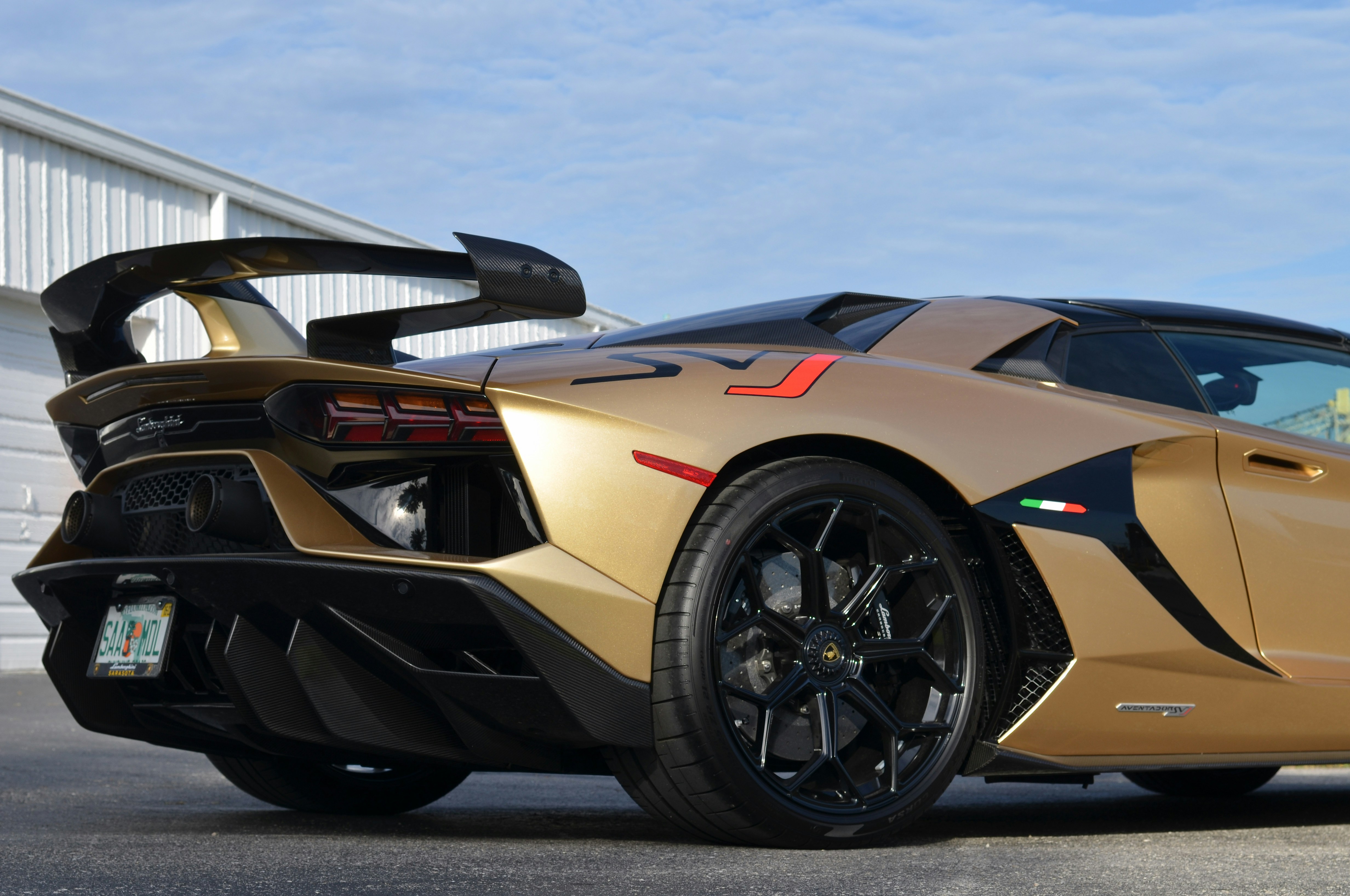 Photo by editable_edits