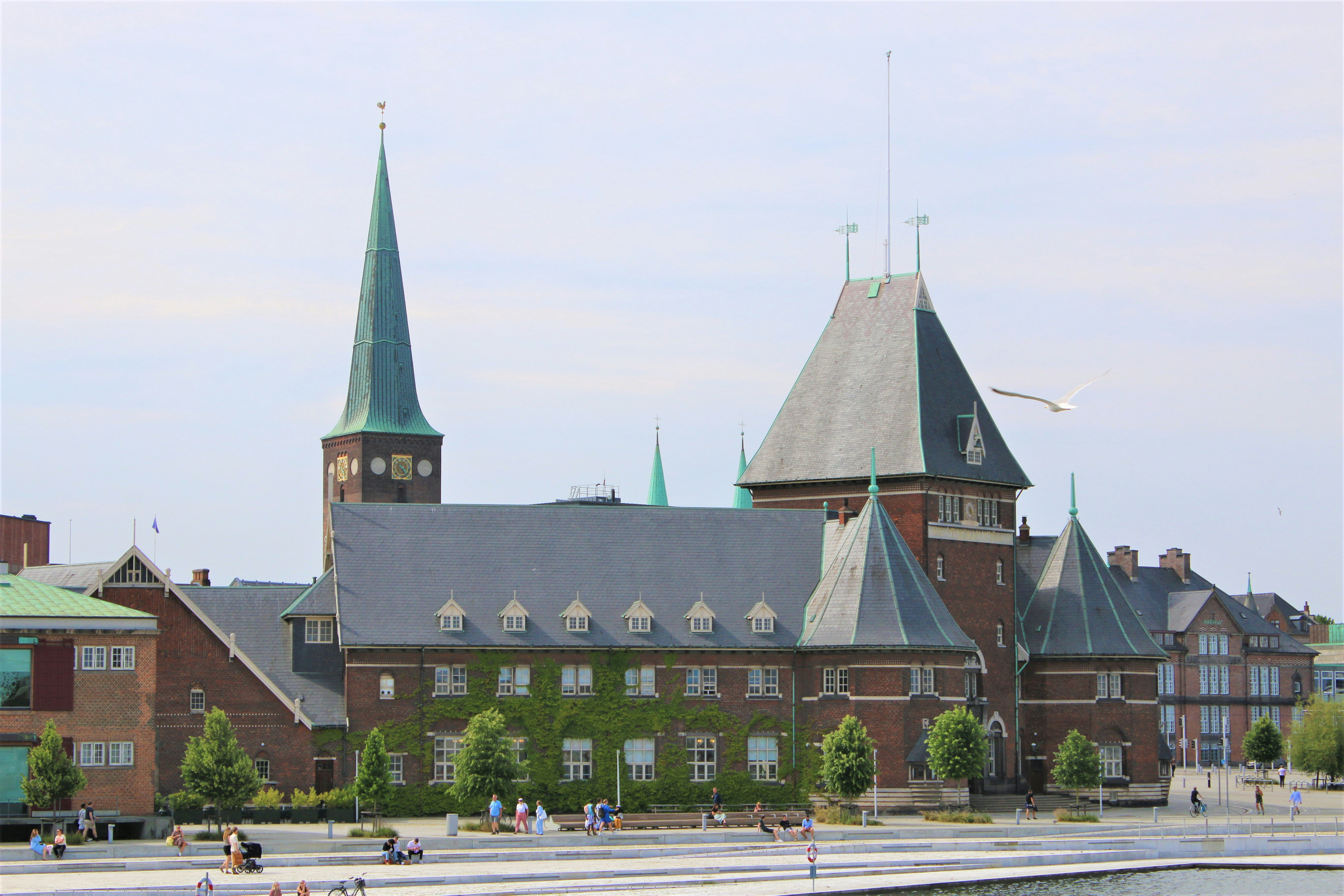a large building with two towers on top of it