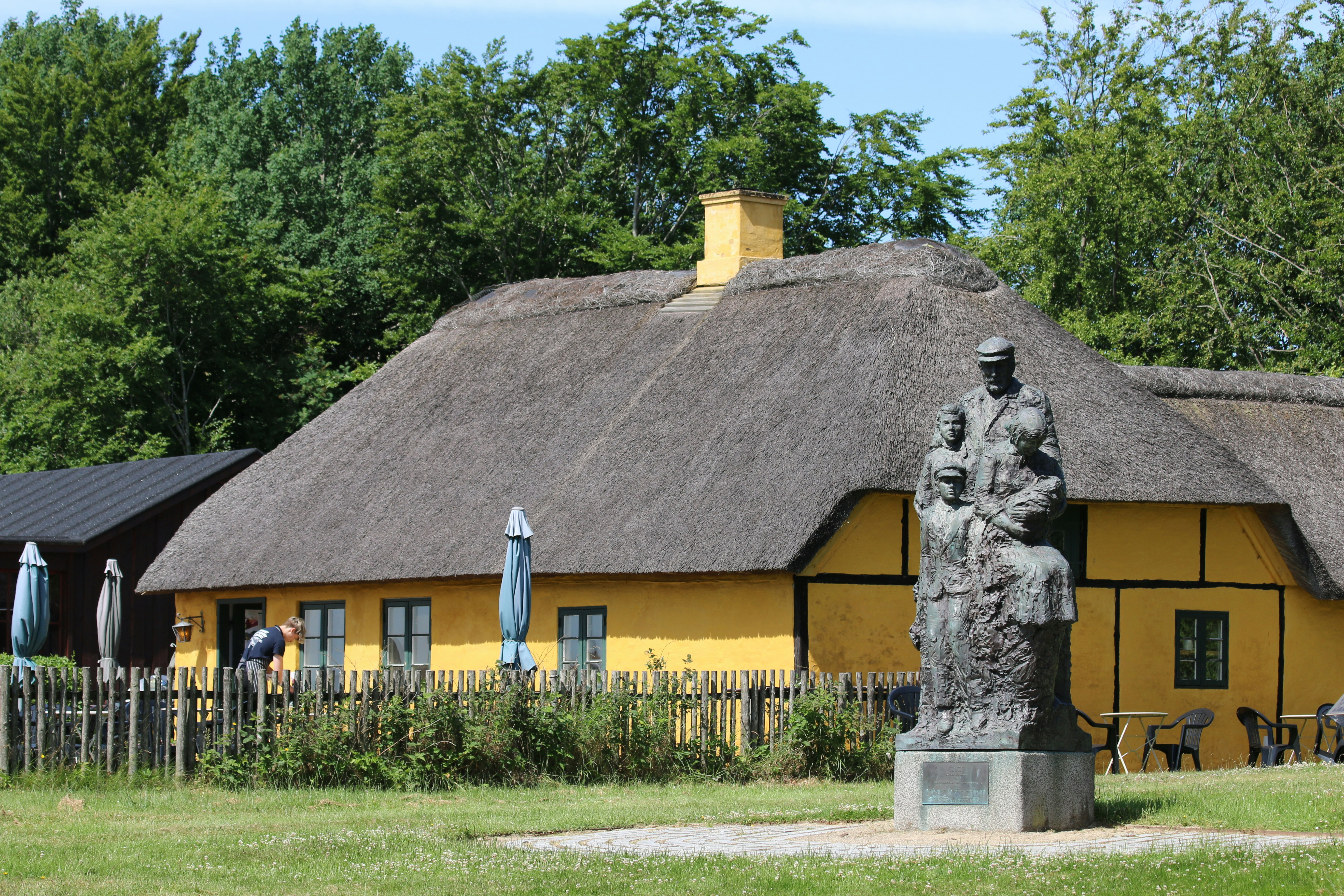 Muzeum Na Rozdrożu Wsi Krzyżowa i Krzyżówki