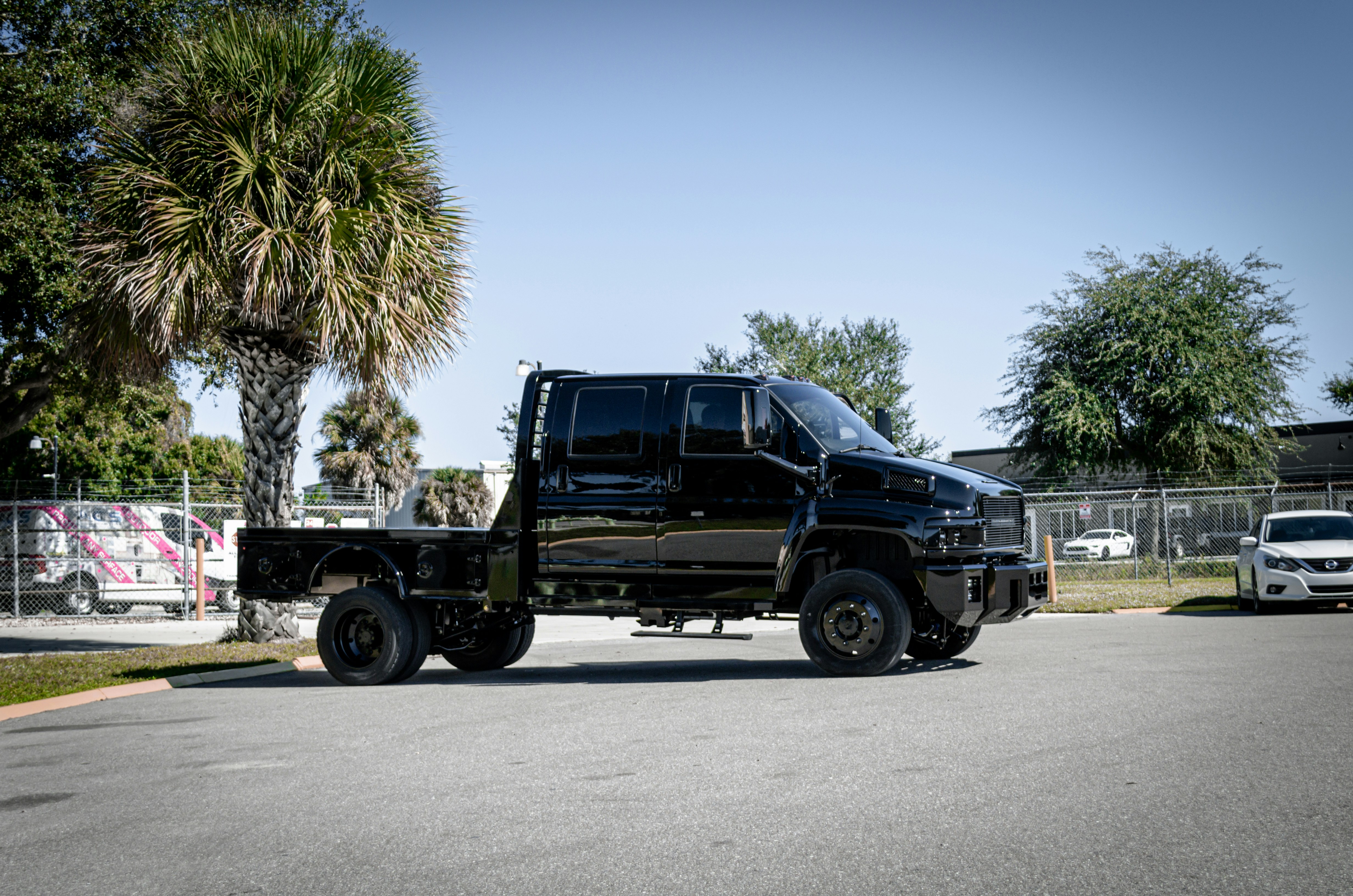 custom 6x6 truck, wallpaper, Hennessey VelociRaptor 6x6 Truck Wallpapers: High-Res 4K Guides 5