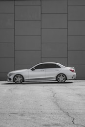 picture of mercedes benz c400 on premium tyres sold in our store