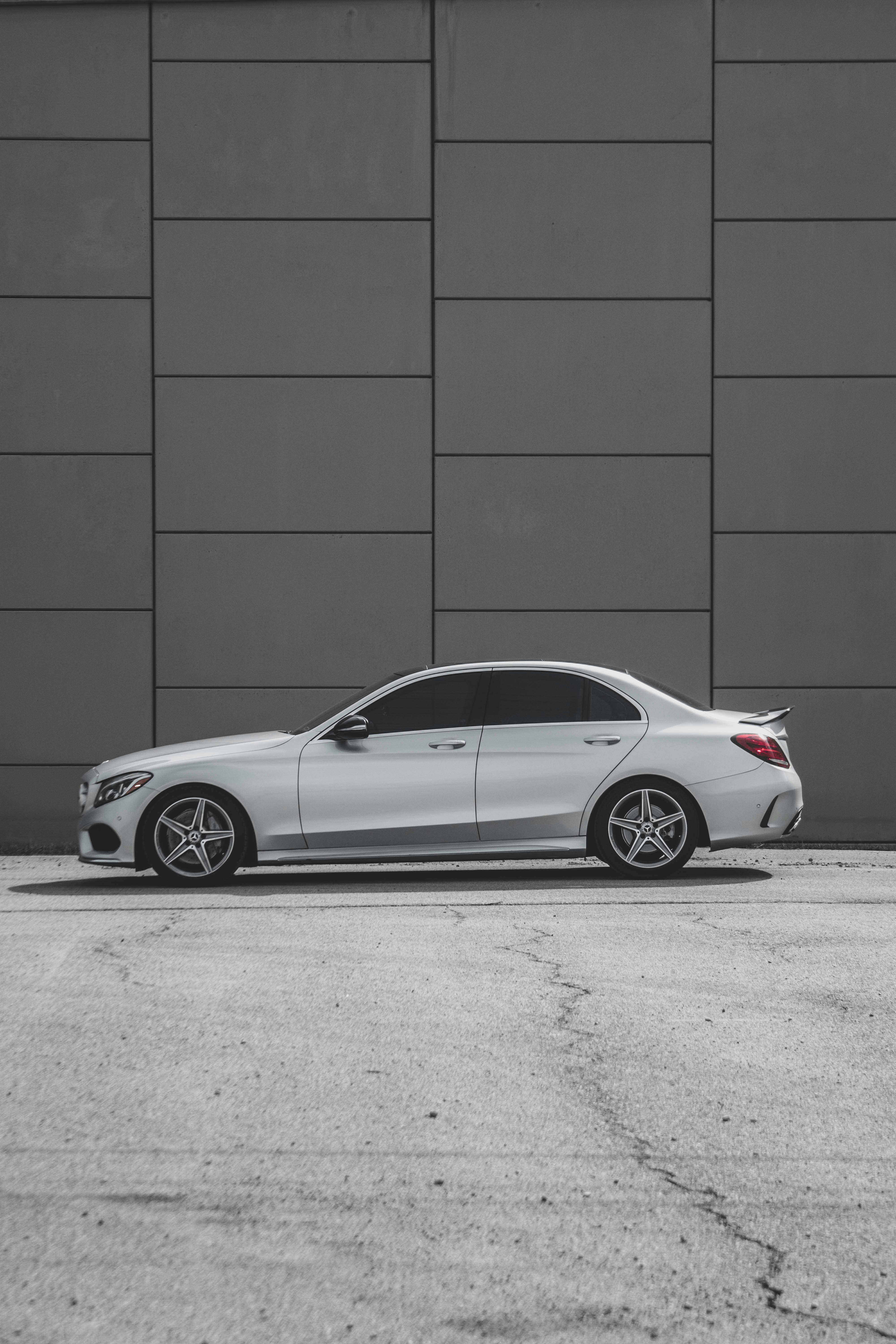 My buddy's C400 against a tall bridge with a simple wall