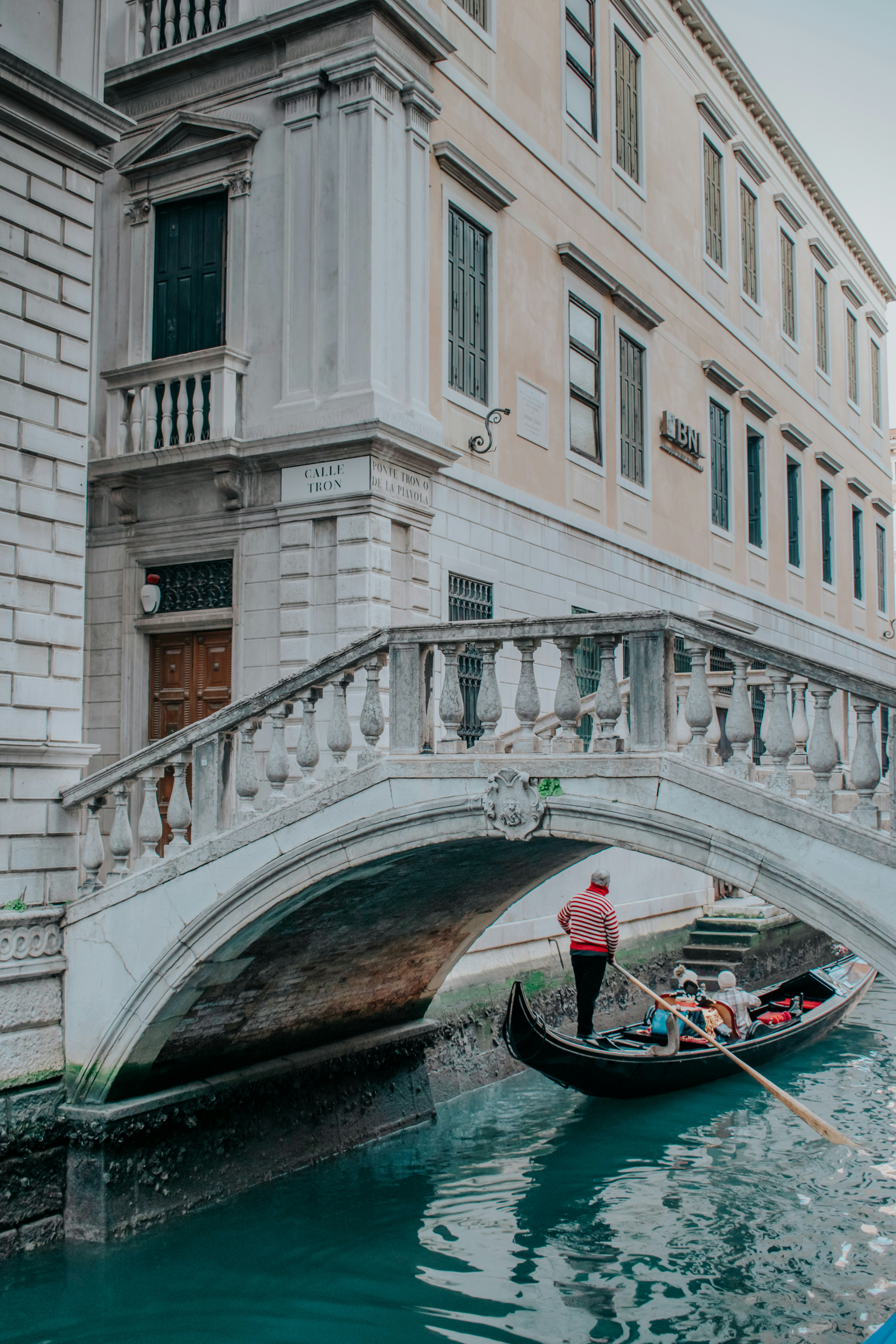 Photo by ceydaciftci