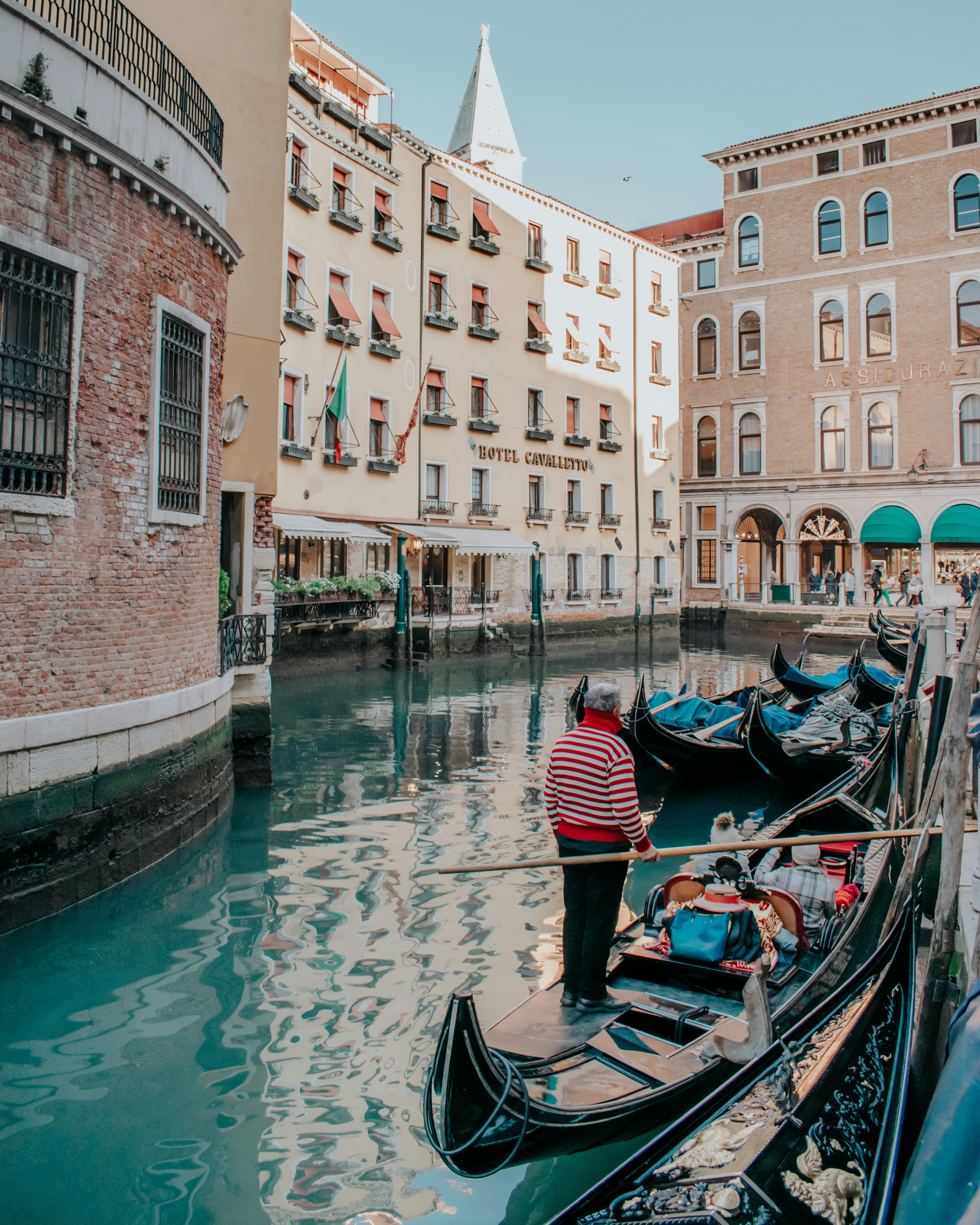 Photo by ceydaciftci