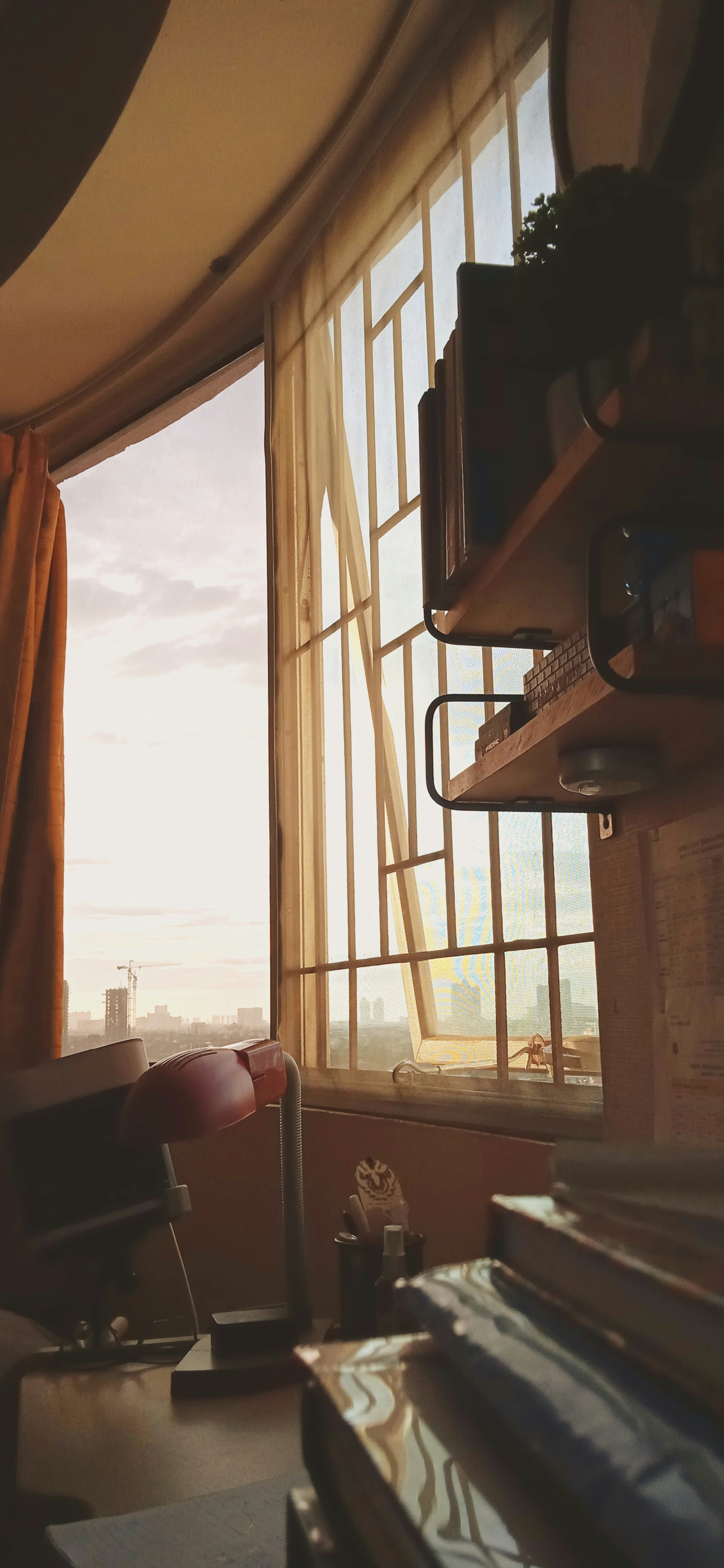 Photo by lutfiraeshad