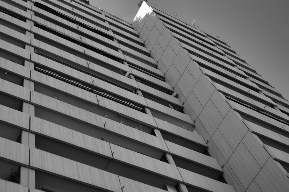 a black and white photo of a tall building