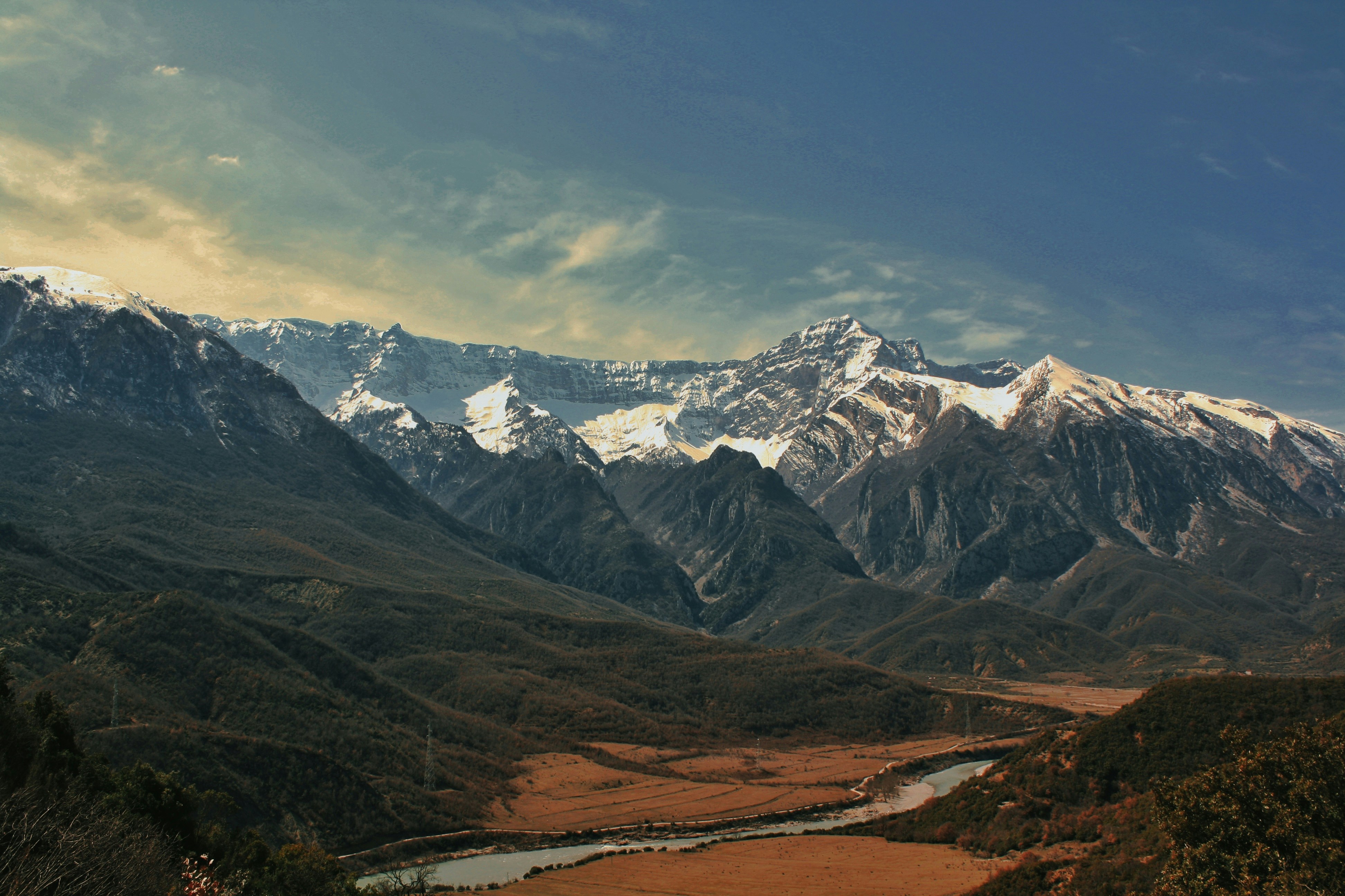 雅鲁藏布大峡谷