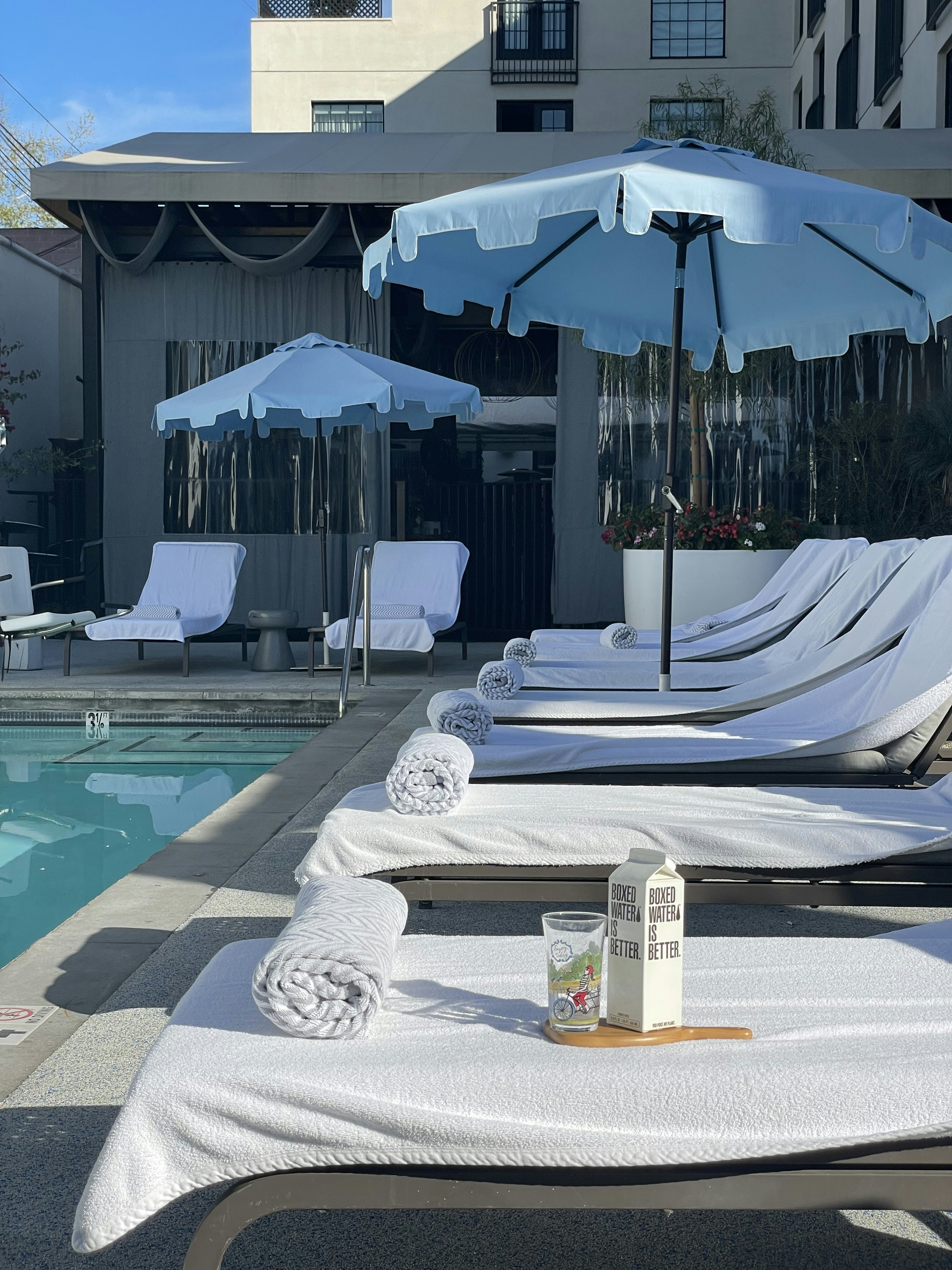 7 Luxury Hotel Reviews on Exclusive Lounge Access and VIP Perks