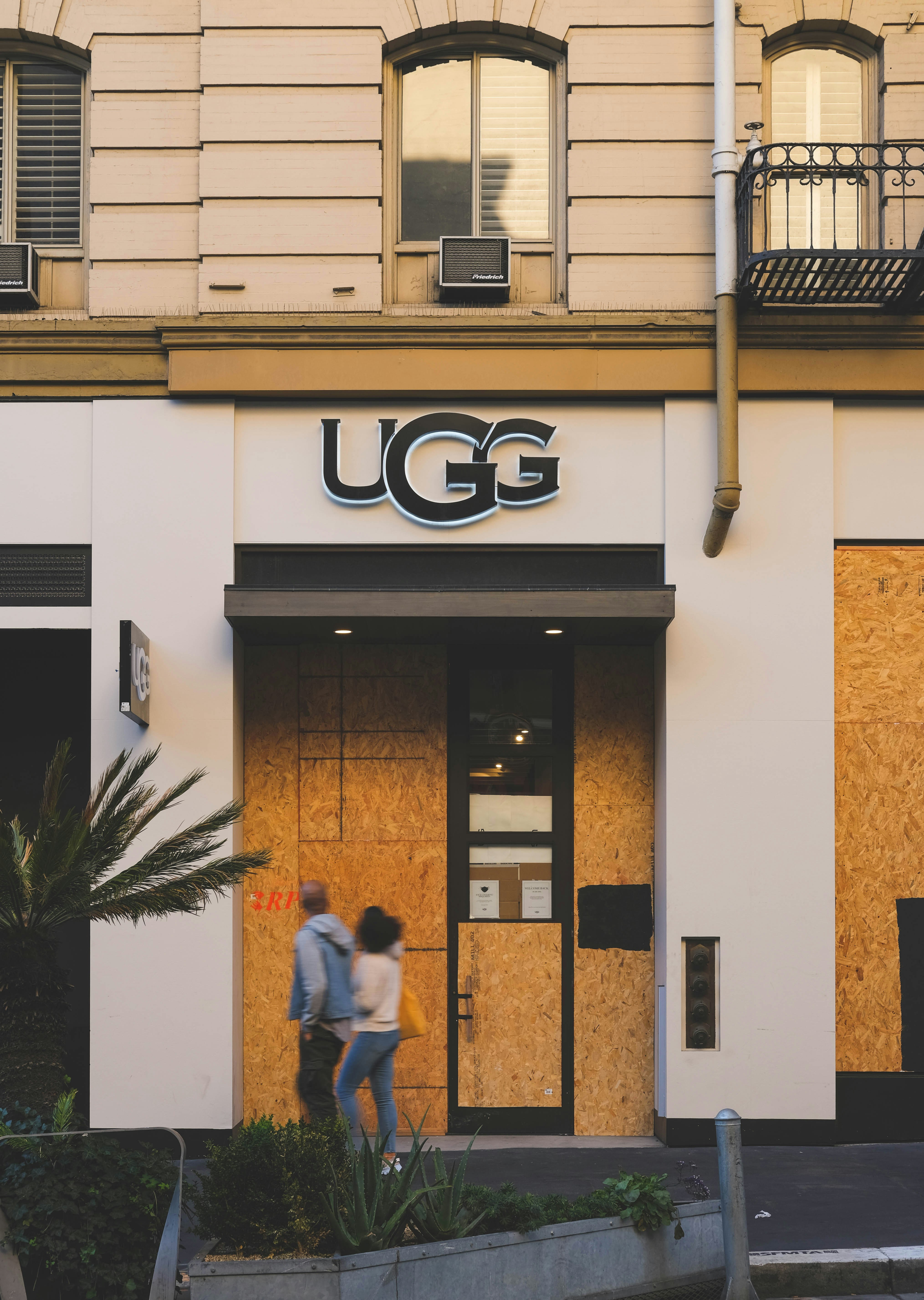 어그(UGG) 부츠 인기 디자인 추천, 최저가 구매 방법 및 사이즈 팁 이미지2