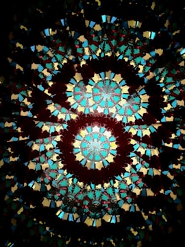 Screenshot of the tutorial page guiding users on customizing their kaleidoscope patterns.