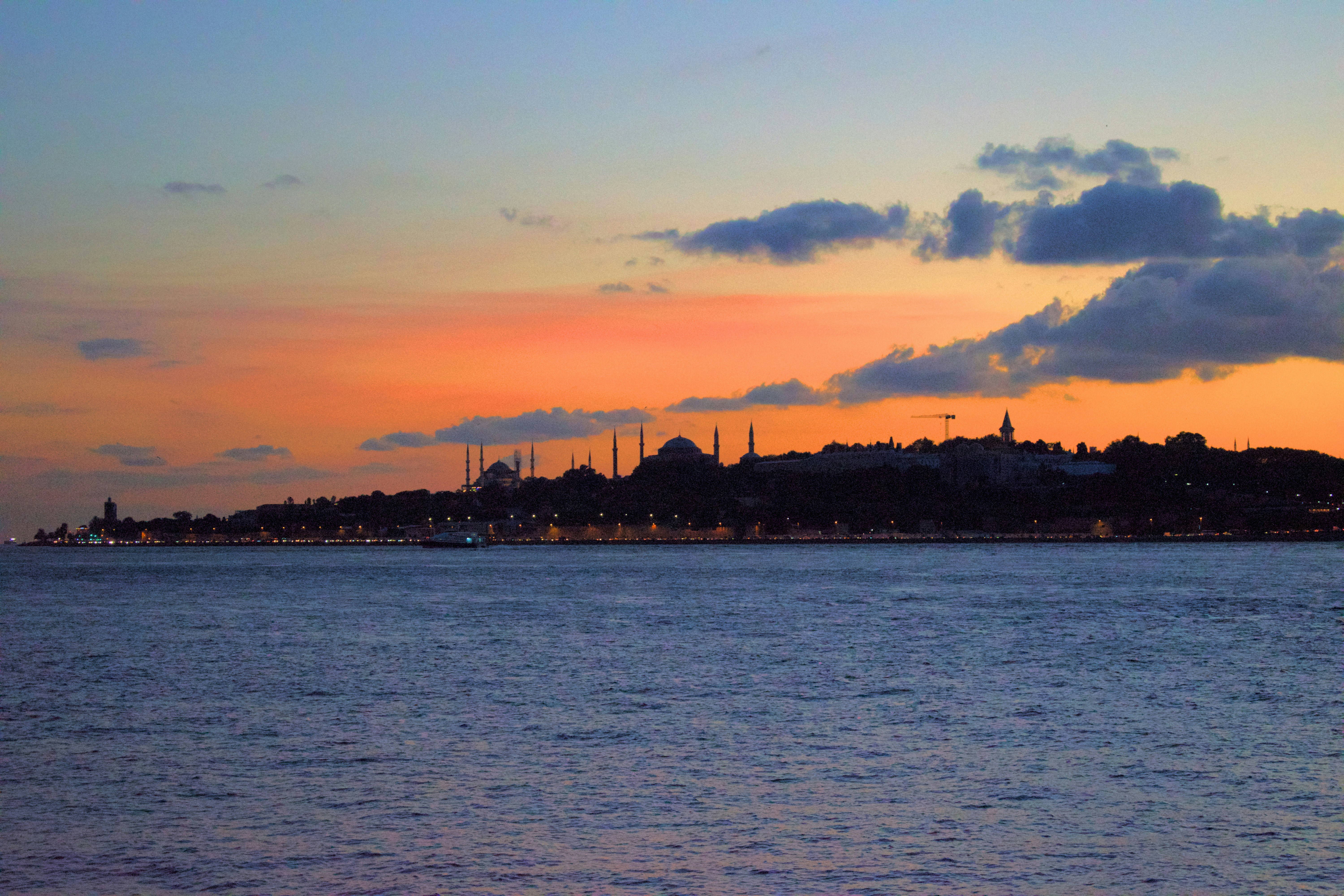 Photo by ramzibelaidi