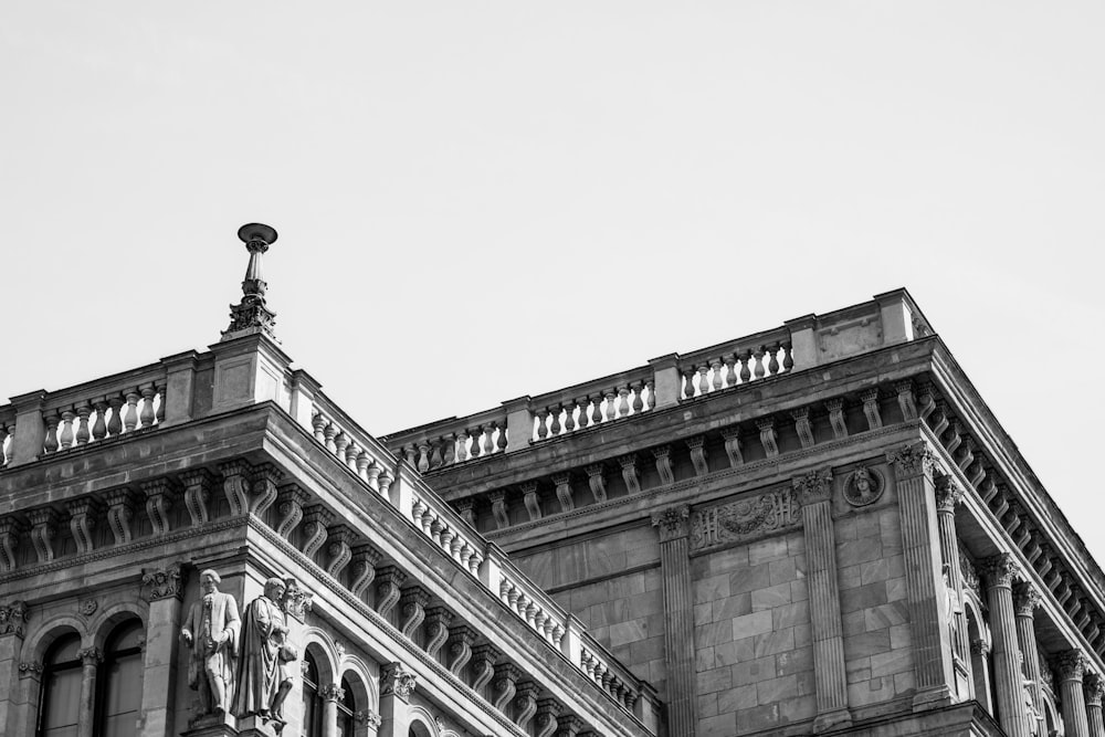 a black and white photo of a tall building