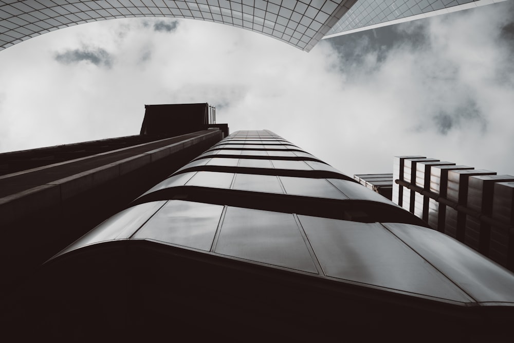 a tall building with a sky background