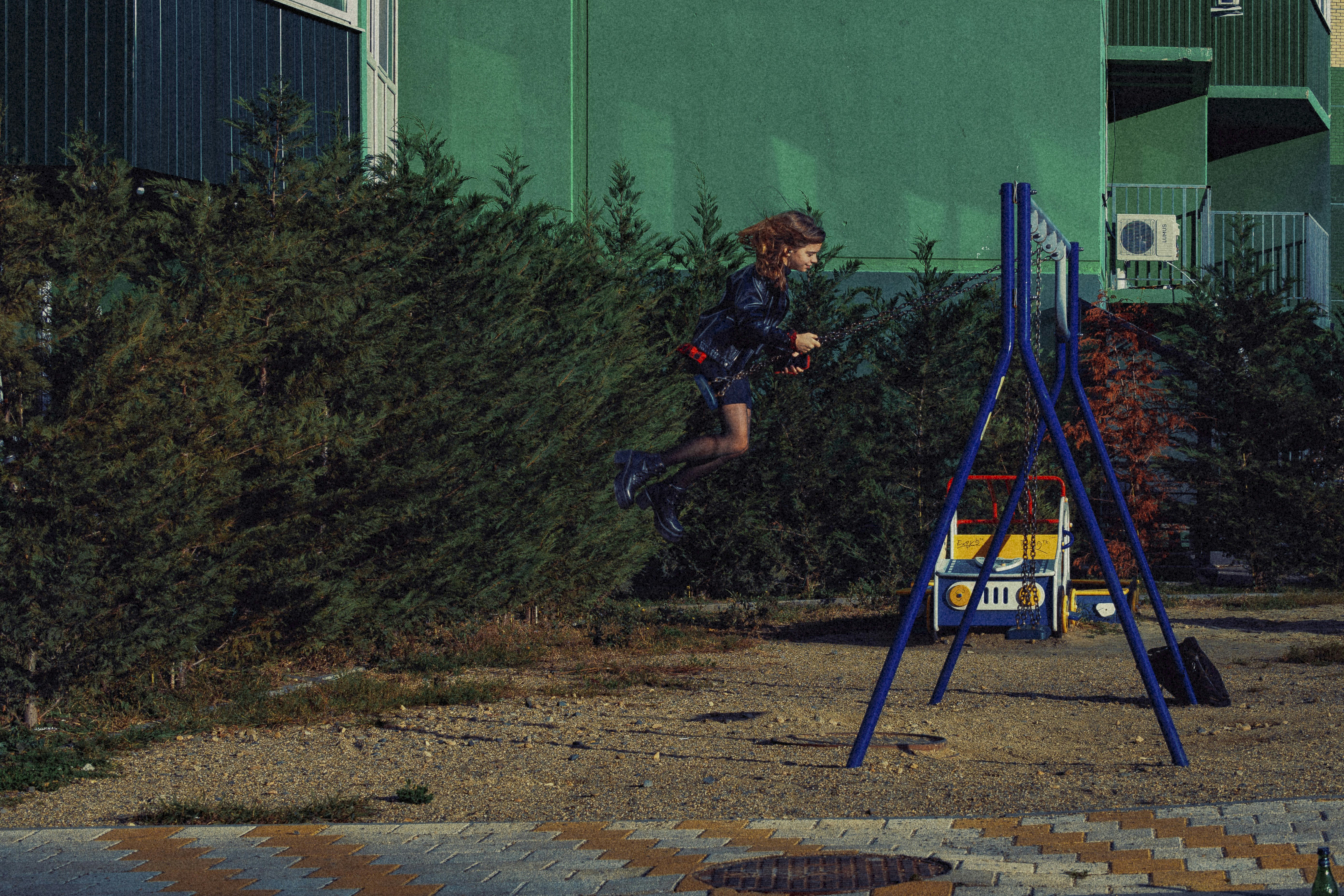 someone doing a round of jump rope - Home combat training