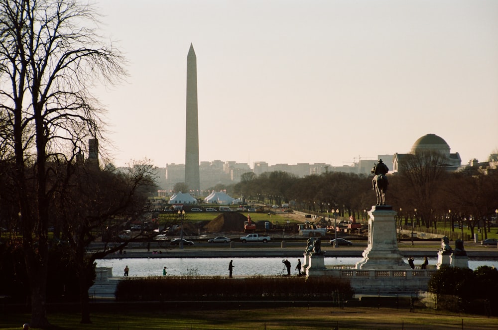 Una vista del monumento a Washington e del monumento a Washington