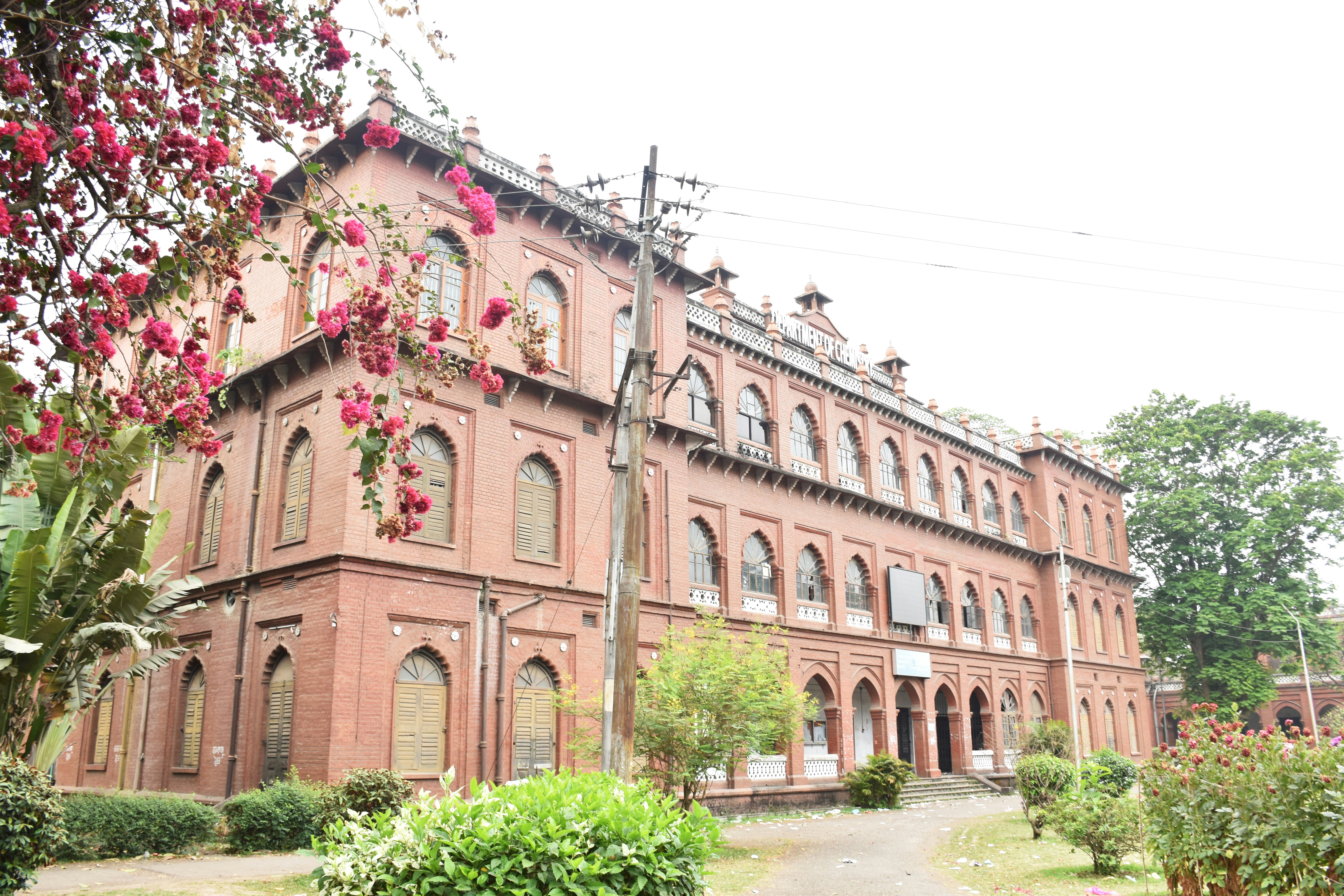 Where Is Iconic Curzon Hall Located? Celebrate Dhaka Now