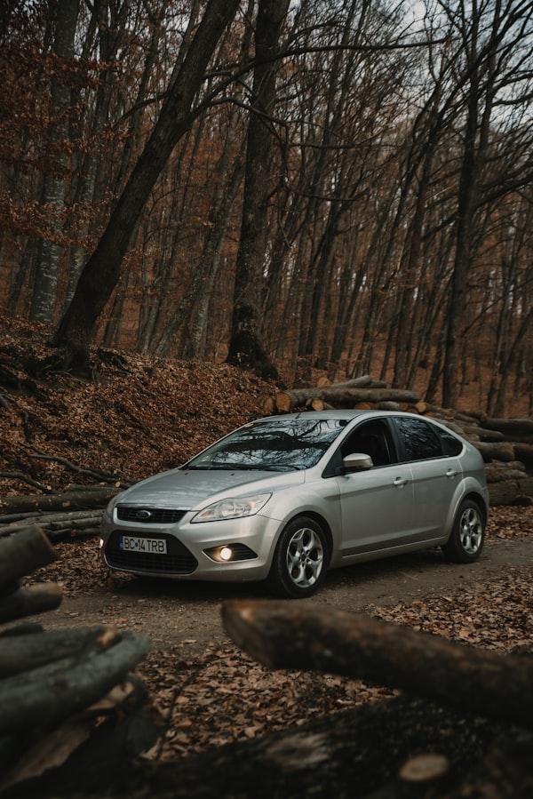 Ford Focus kombi czerwony