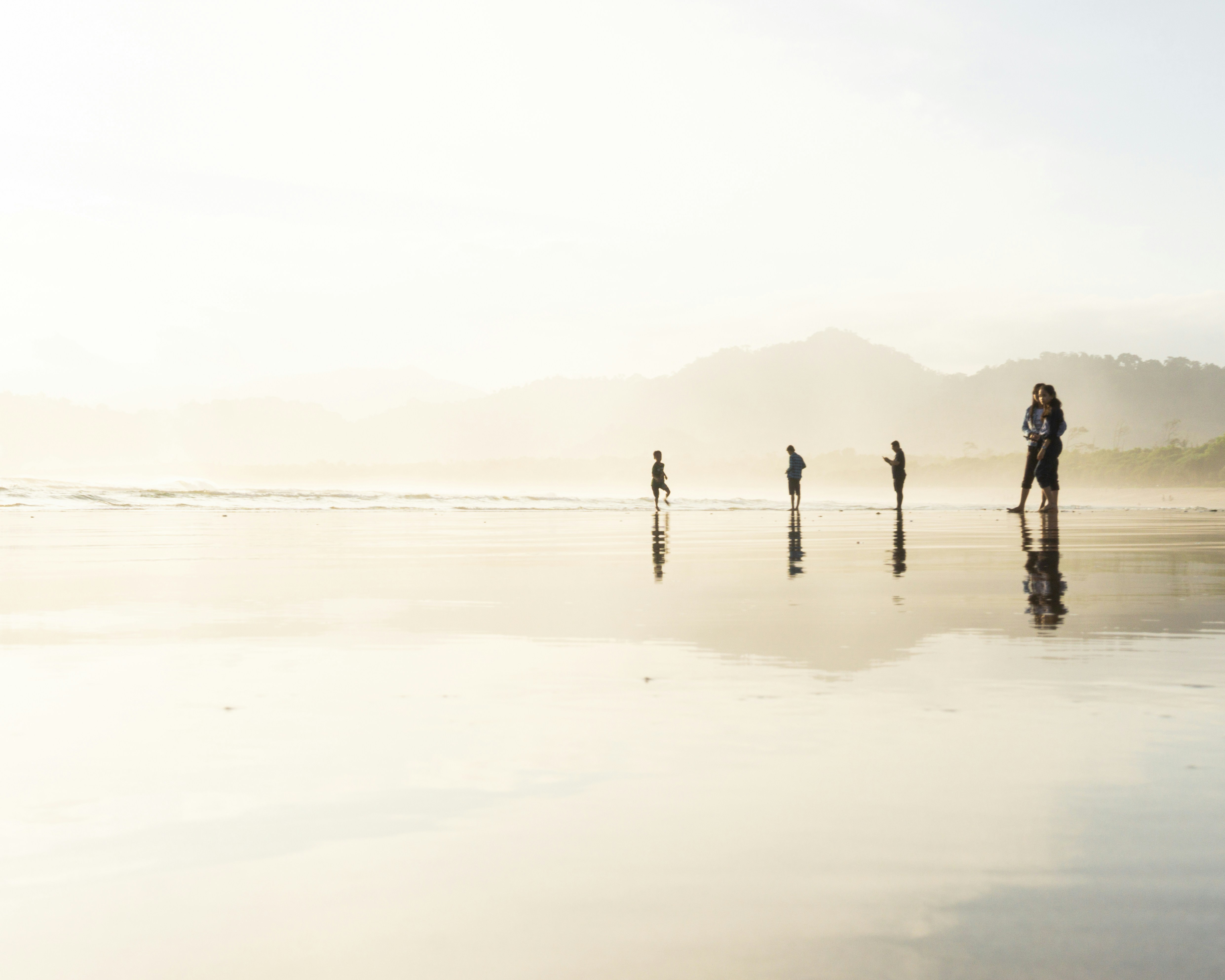 Photo by axelbimashanda