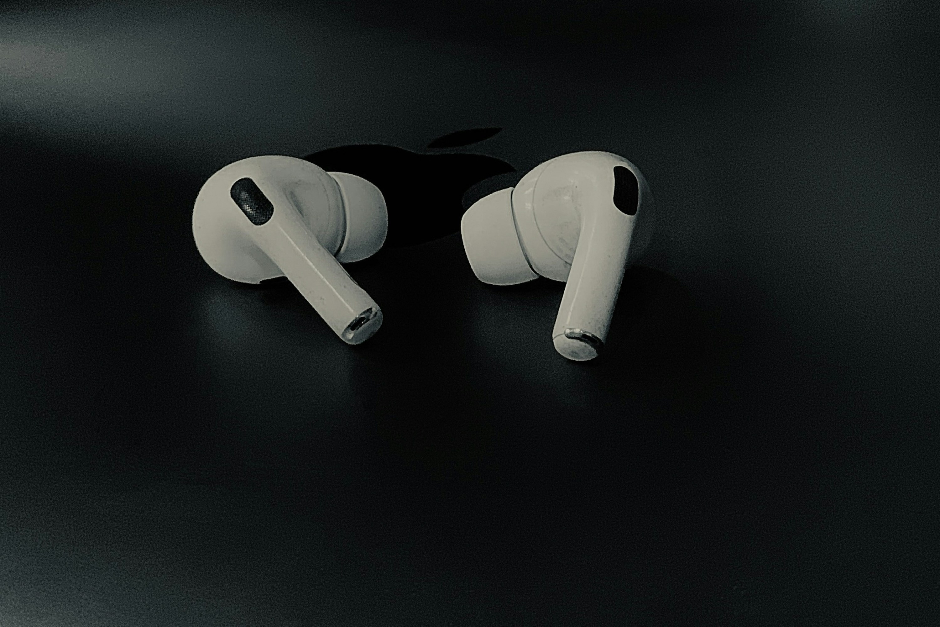 Sleek Wireless Earbuds