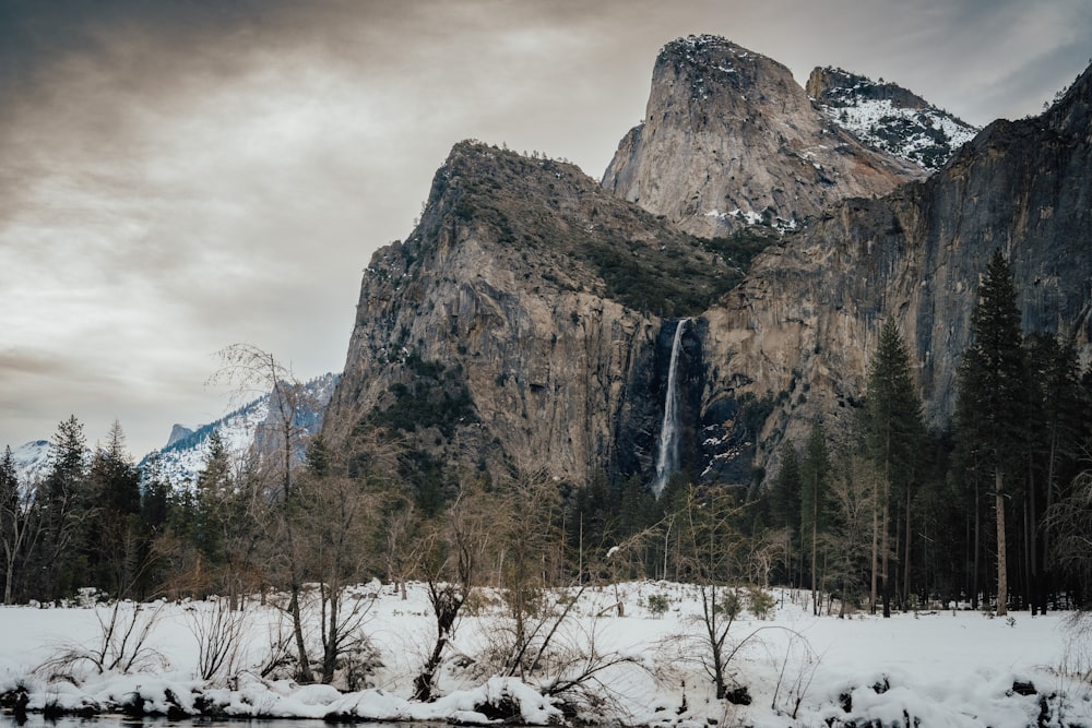 a snow covered mountain